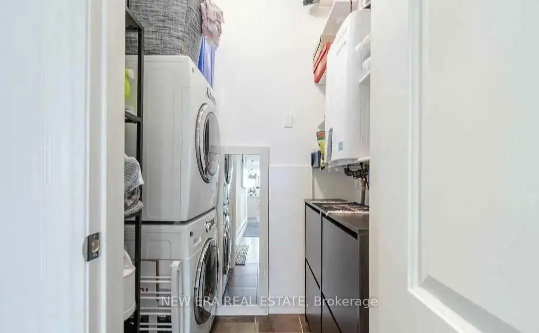 Photo 13 of Unit E, 366 Bay Street E, Hamilton, North End — HOMEH