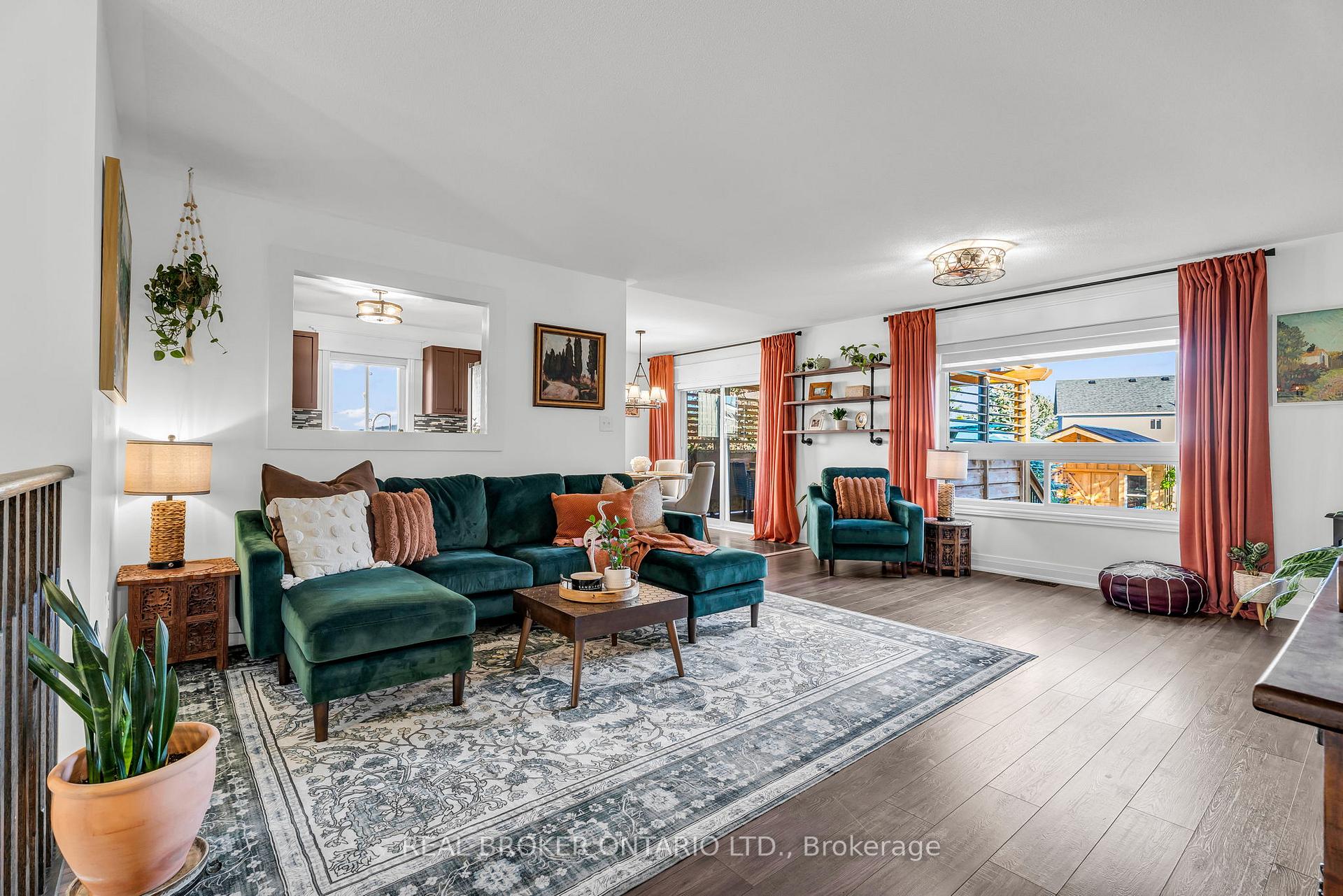 Photo 7 of 292 Regina Street, Clearview, Stayner — HOMEH