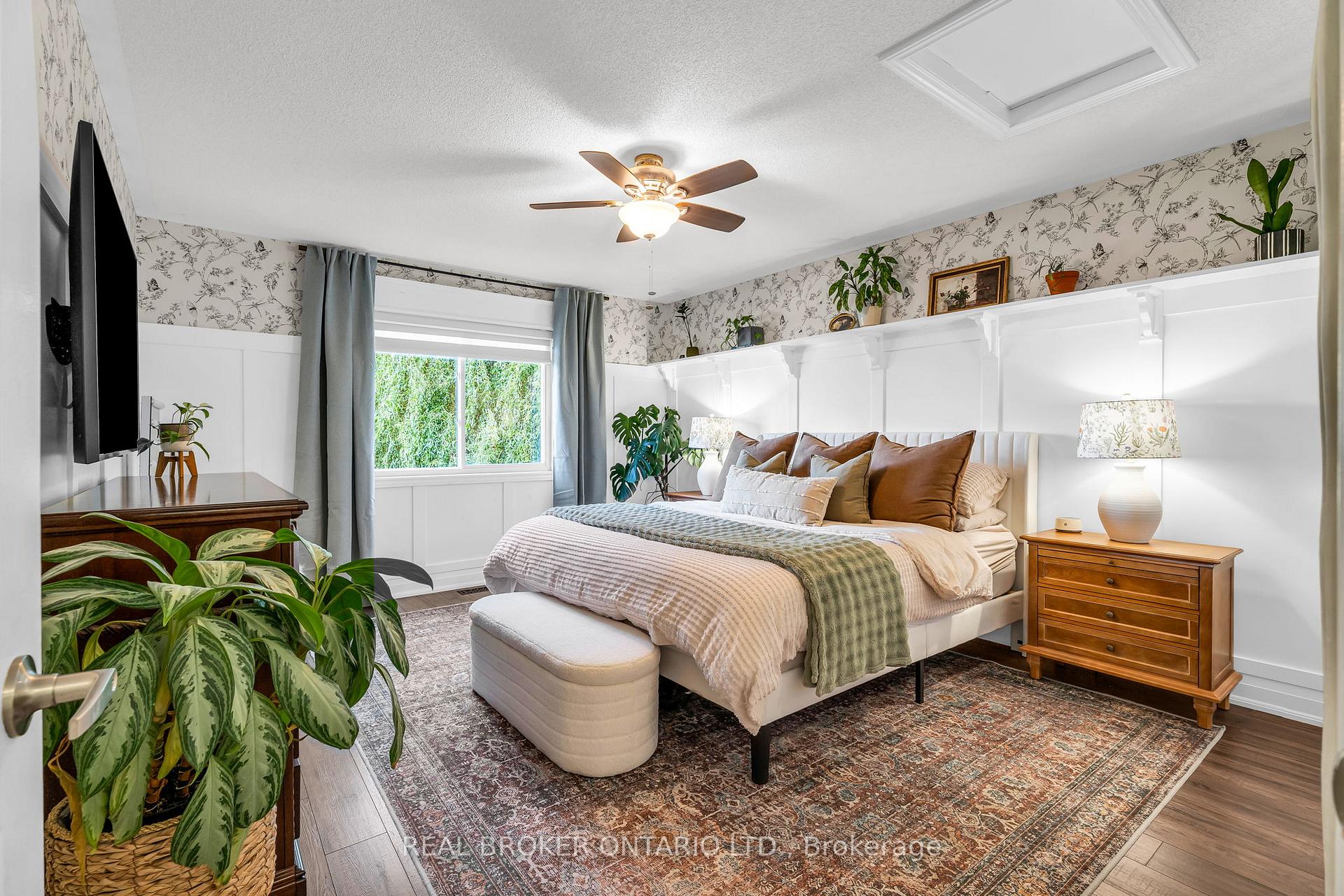 Photo 15 of 292 Regina Street, Clearview, Stayner — HOMEH