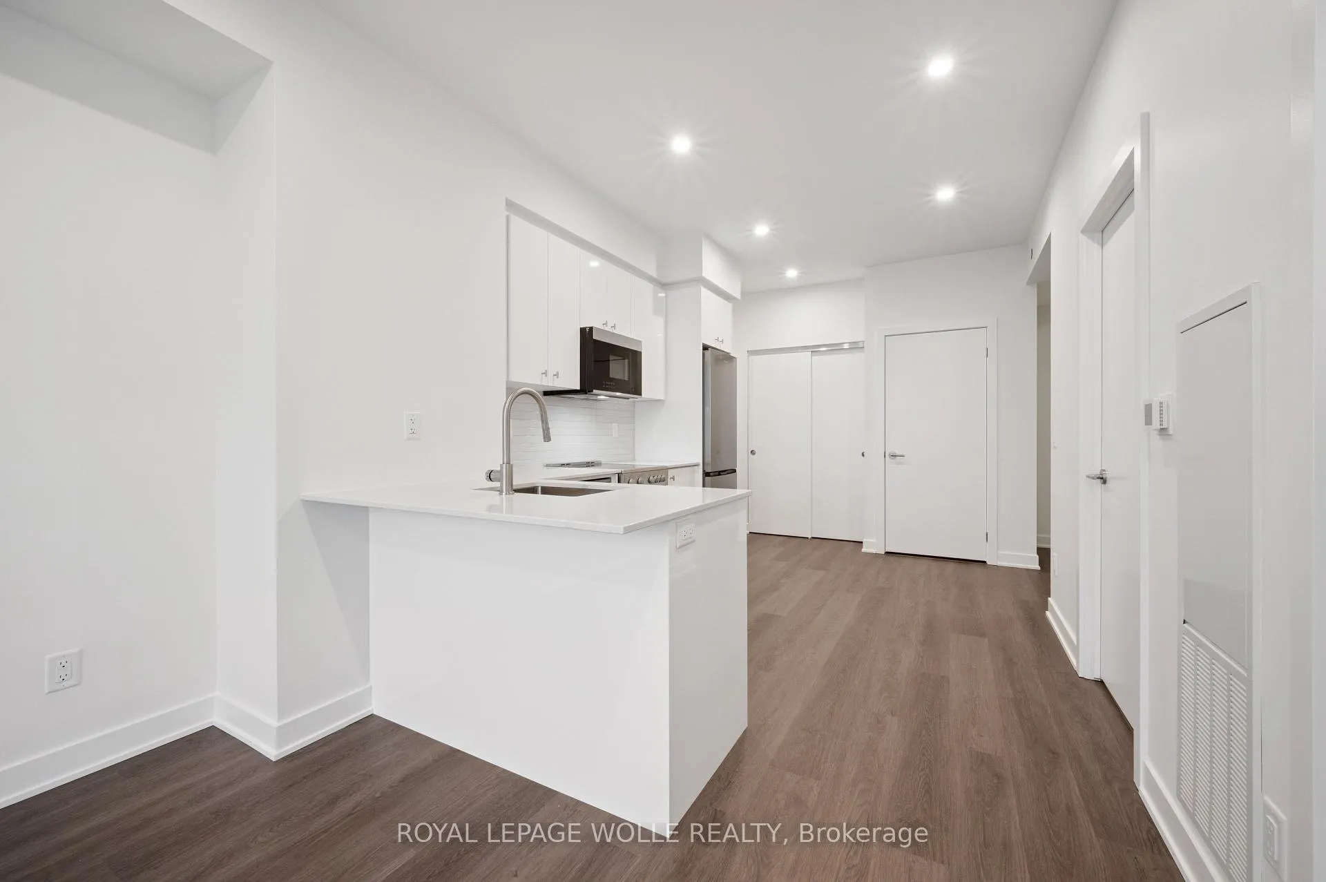 Photo 13 of Unit 2901, 25 Wellington Street S, Kitchener — HOMEH
