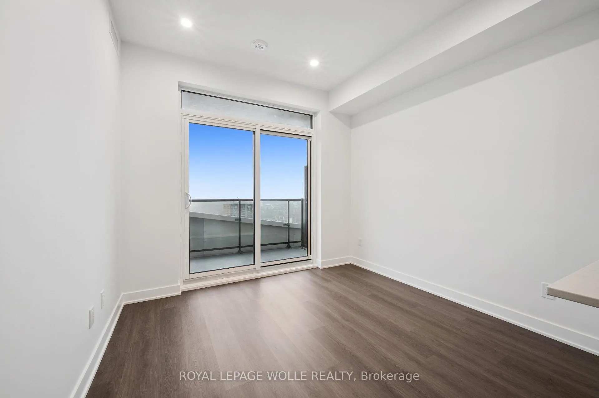 Photo 15 of Unit 2901, 25 Wellington Street S, Kitchener — HOMEH