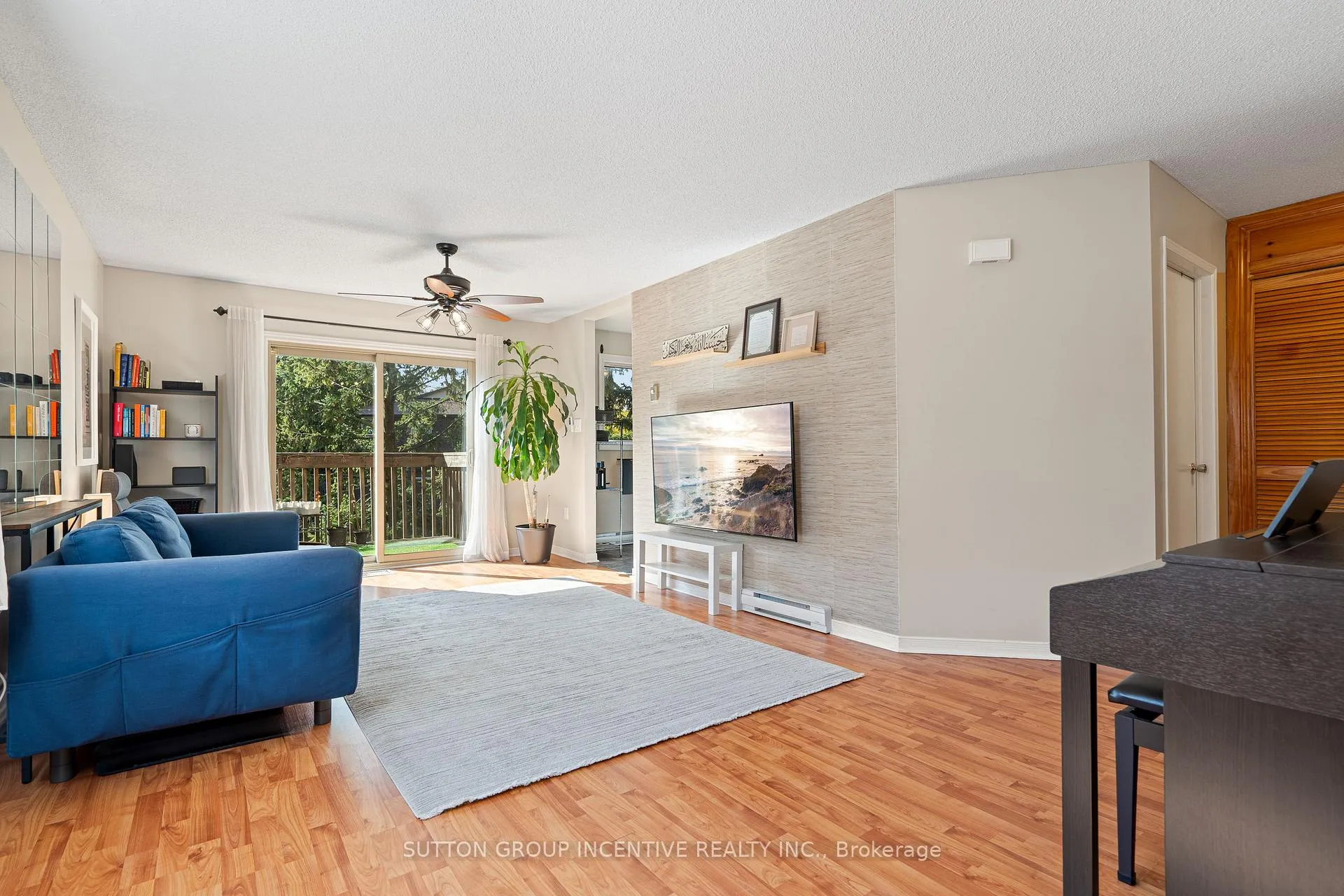 Photo 5 of Unit 3, 15 Meadow Lane, Barrie, Ardagh — HOMEH