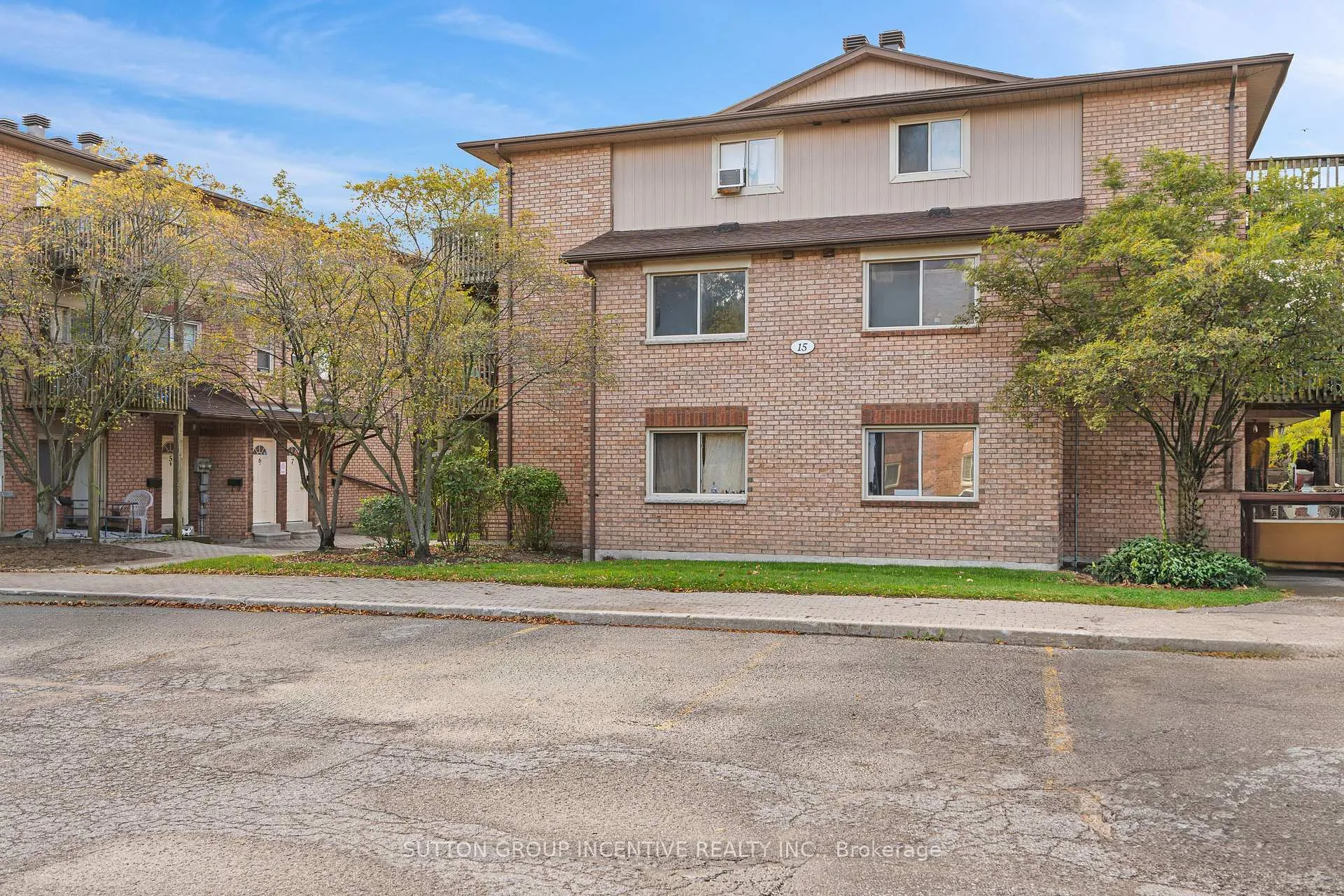 Photo 27 of Unit 3, 15 Meadow Lane, Barrie, Ardagh — HOMEH