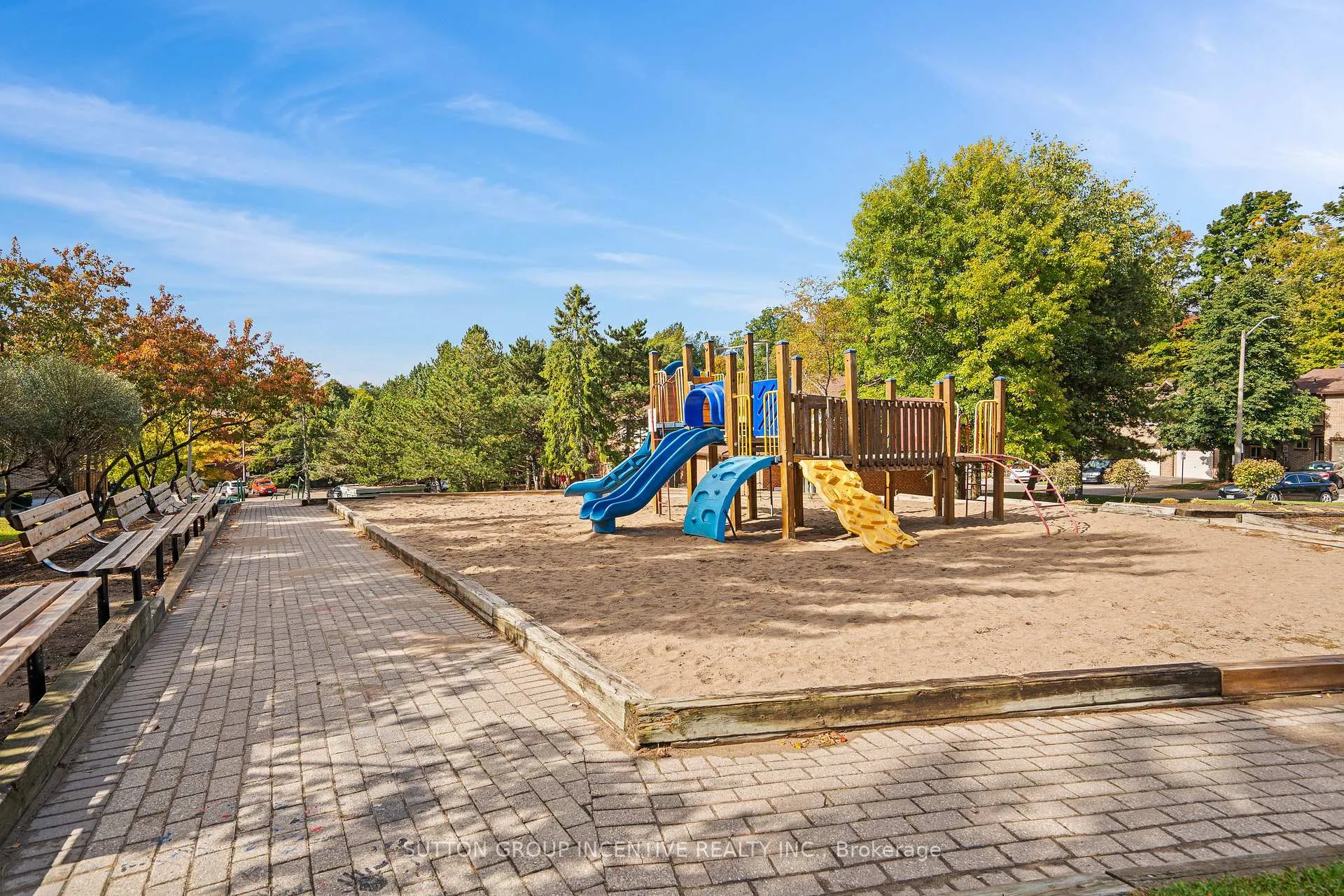 Photo 29 of Unit 3, 15 Meadow Lane, Barrie, Ardagh — HOMEH