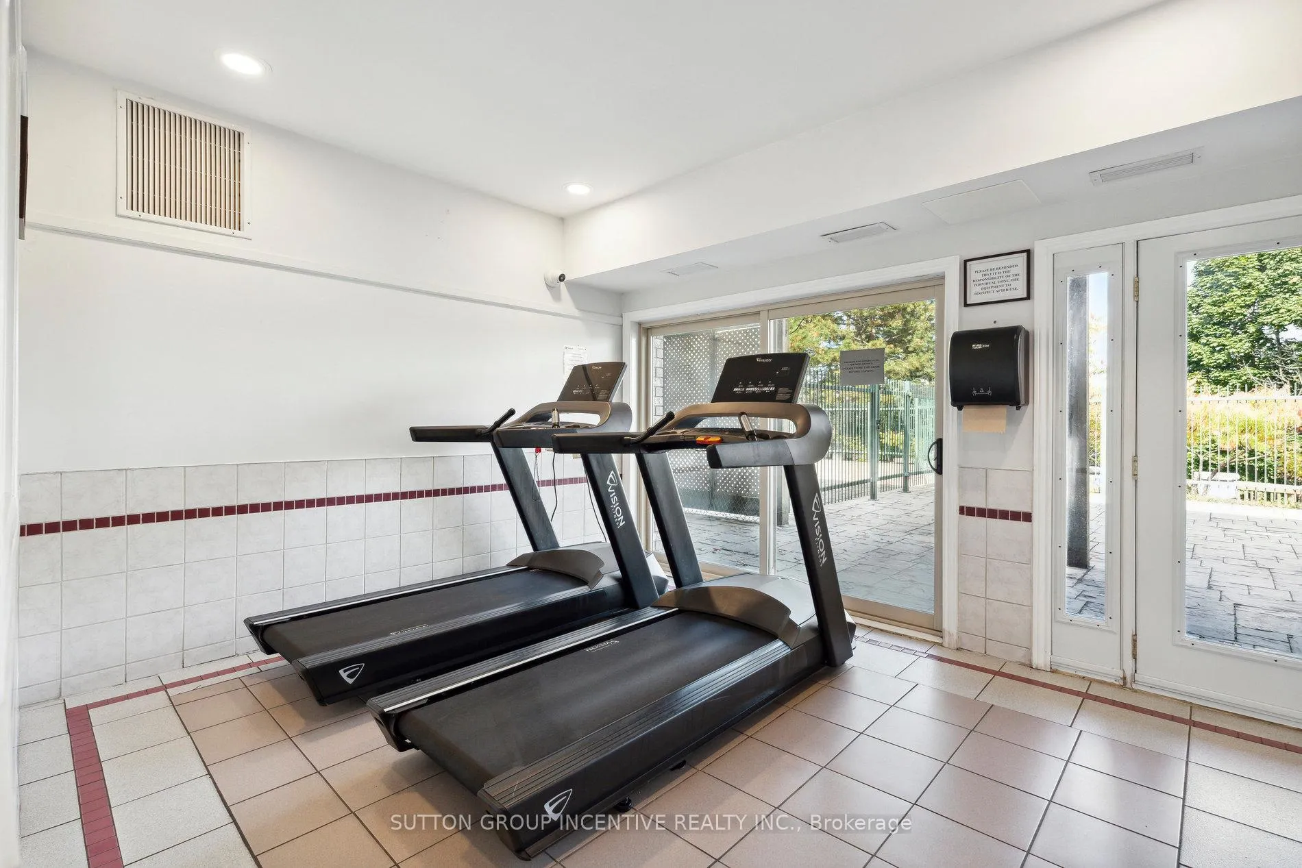 Photo 34 of Unit 3, 15 Meadow Lane, Barrie, Ardagh — HOMEH