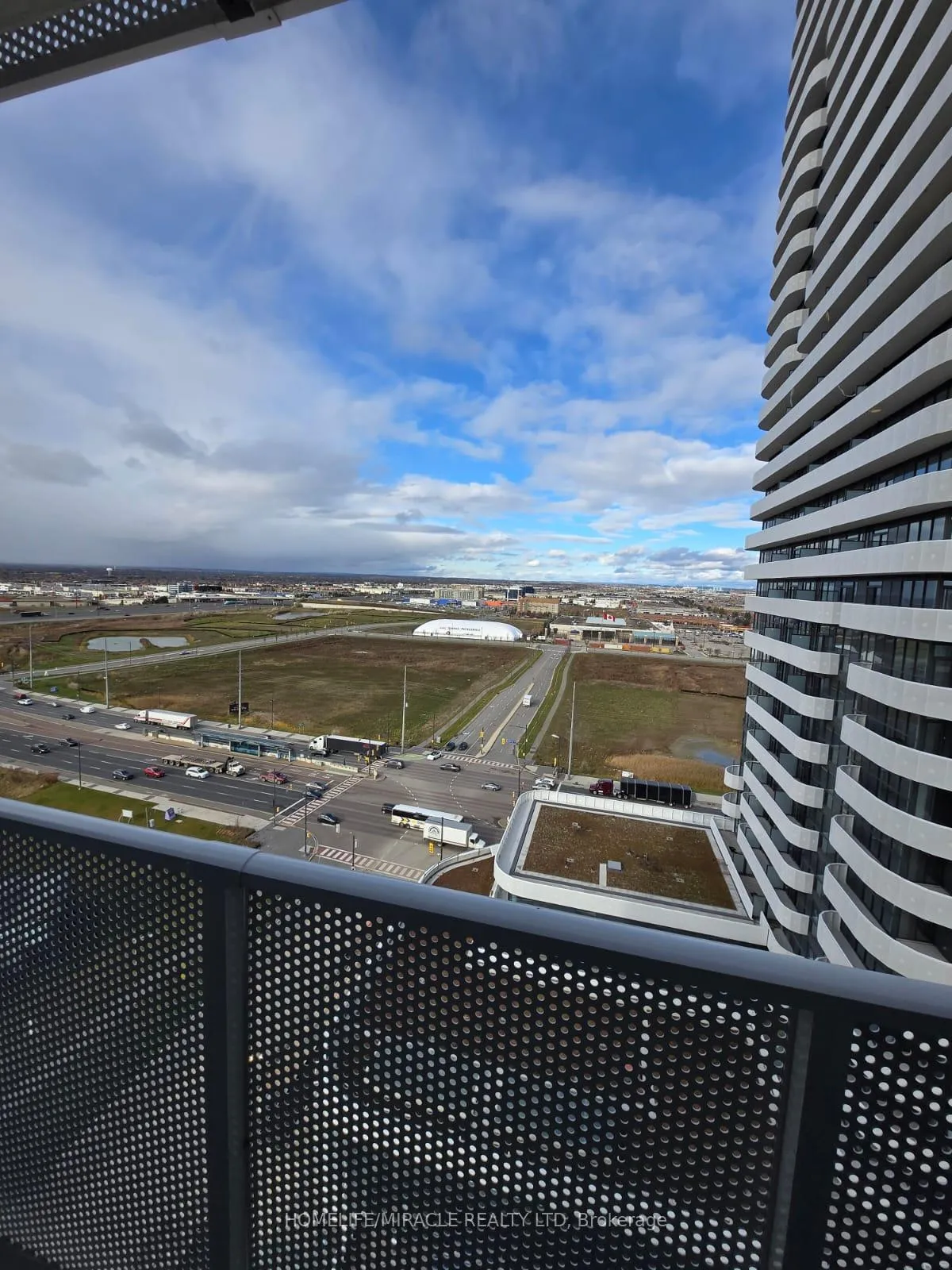 Photo 8 of Unit 1912, 195 Commerce Street, Vaughan, Vaughan Corporate Centre — HOMEH