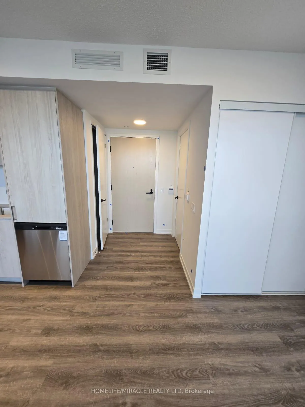 Photo 9 of Unit 1912, 195 Commerce Street, Vaughan, Vaughan Corporate Centre — HOMEH
