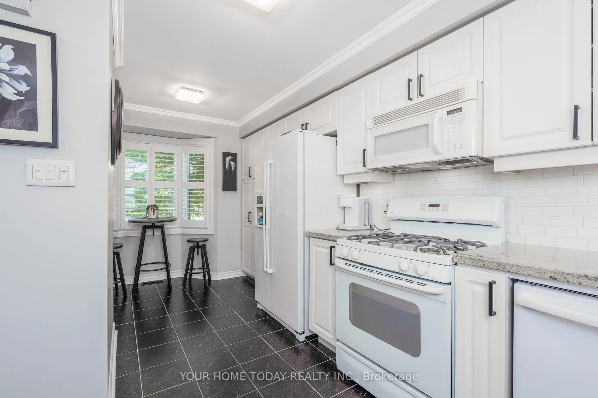 Photo 10 of Unit 8, 76 River Drive, Halton Hills, Georgetown — HOMEH