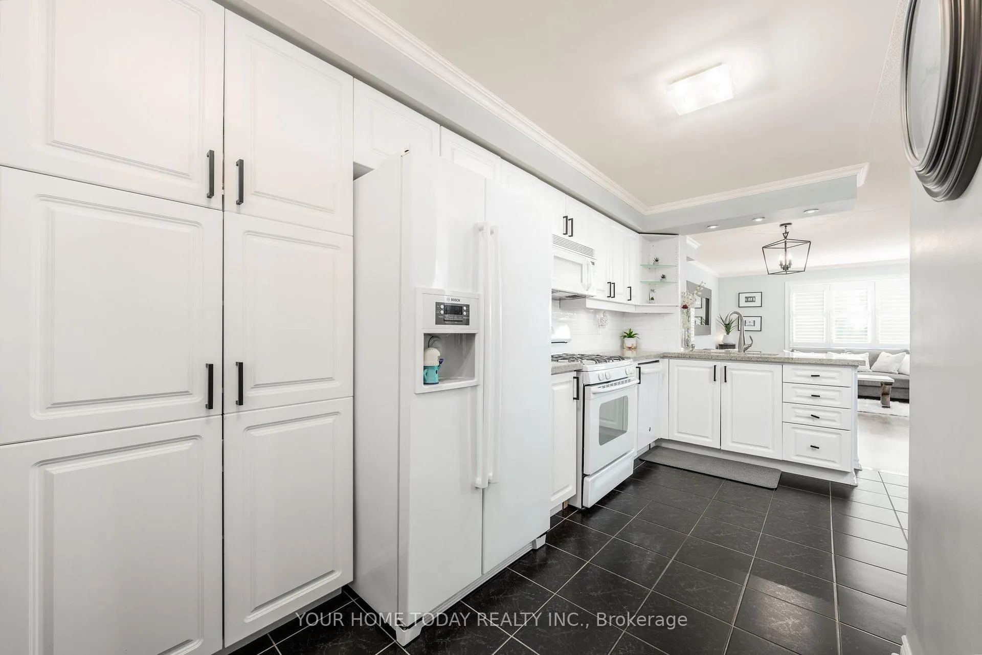 Photo 11 of Unit 8, 76 River Drive, Halton Hills, Georgetown — HOMEH