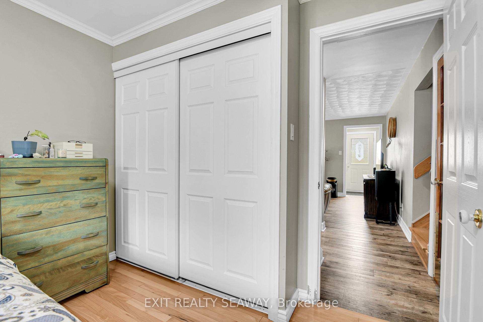 Photo 15 of 1211 Leonard Avenue, Cornwall — HOMEH