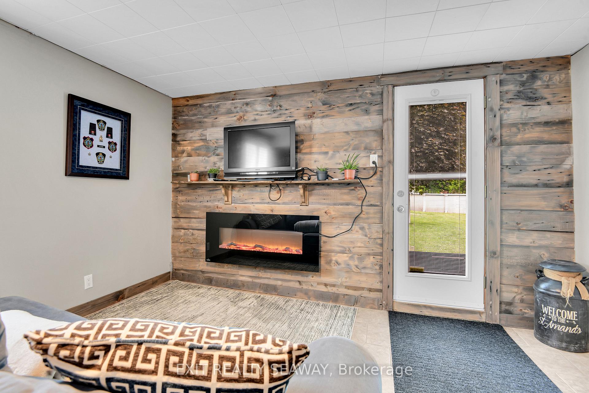 Photo 23 of 1211 Leonard Avenue, Cornwall — HOMEH