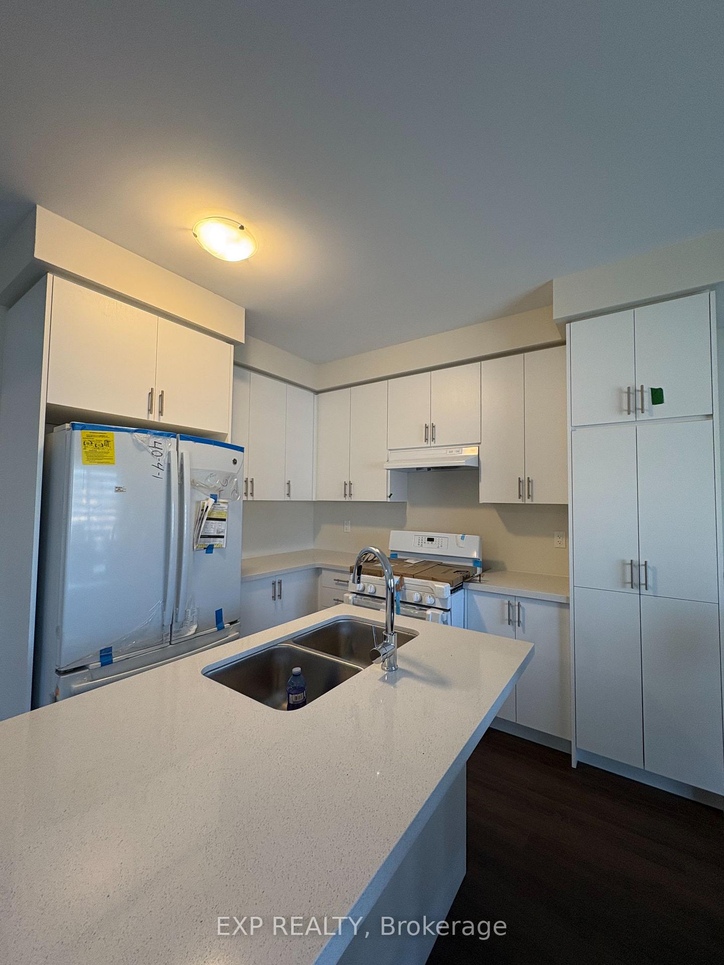 Photo 4 of 135 Danny Wheeler Boulevard, Georgina, Keswick North — HOMEH