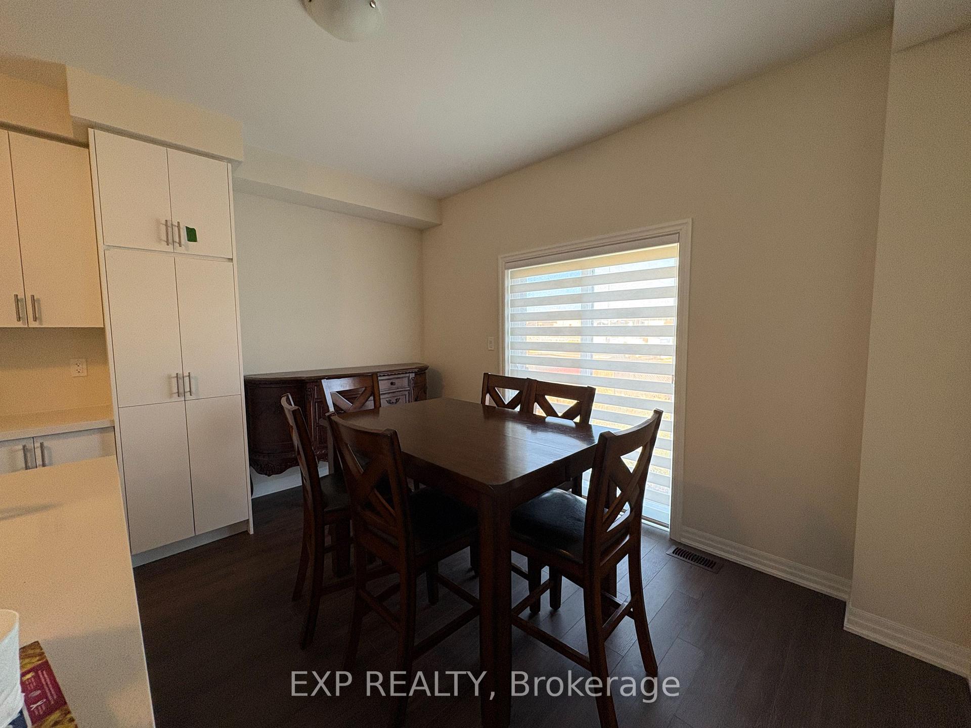 Photo 5 of 135 Danny Wheeler Boulevard, Georgina, Keswick North — HOMEH