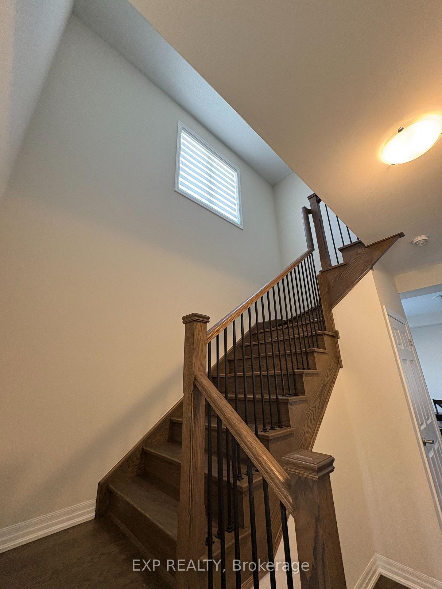 Photo 7 of 135 Danny Wheeler Boulevard, Georgina, Keswick North — HOMEH