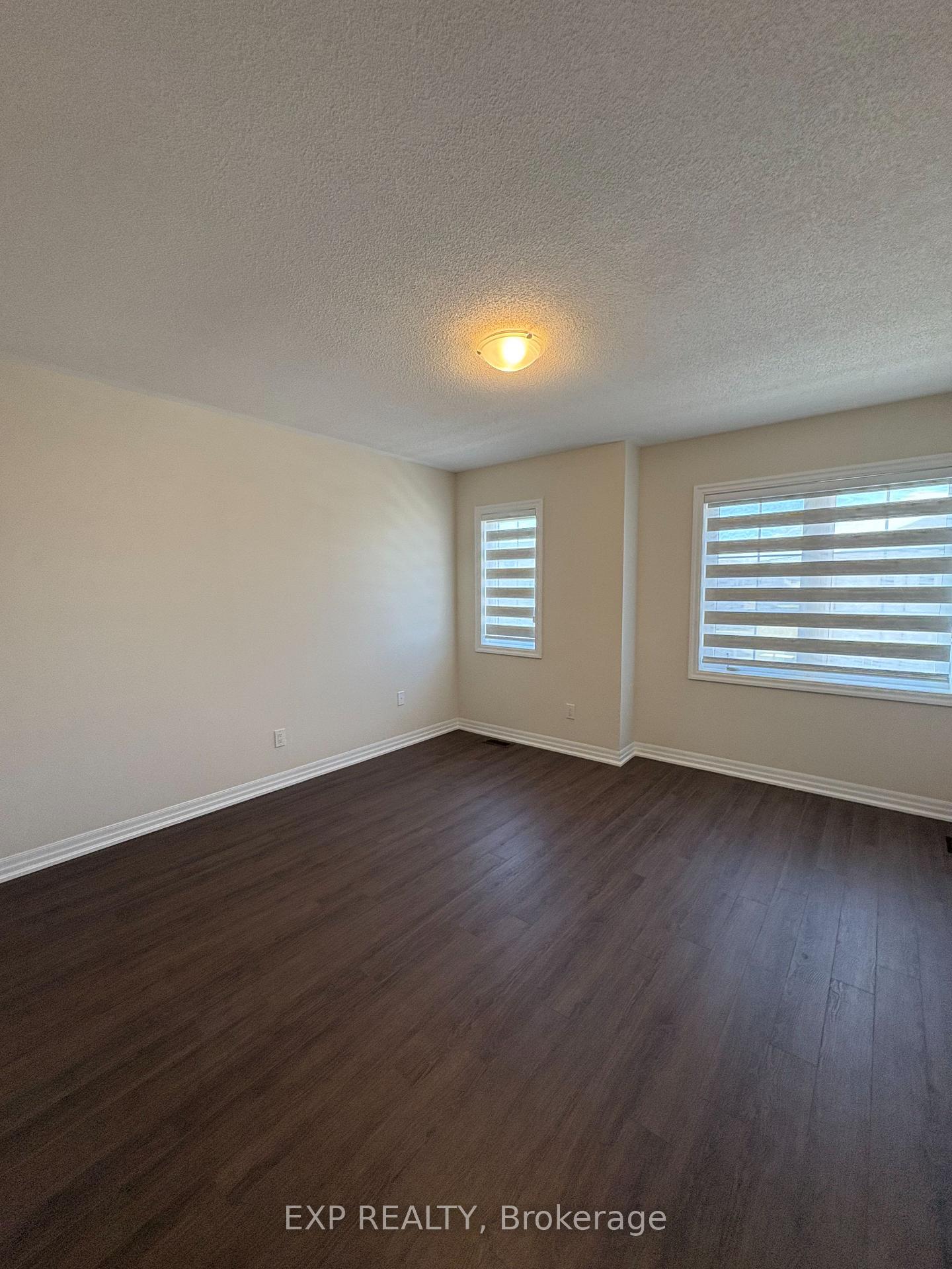 Photo 8 of 135 Danny Wheeler Boulevard, Georgina, Keswick North — HOMEH