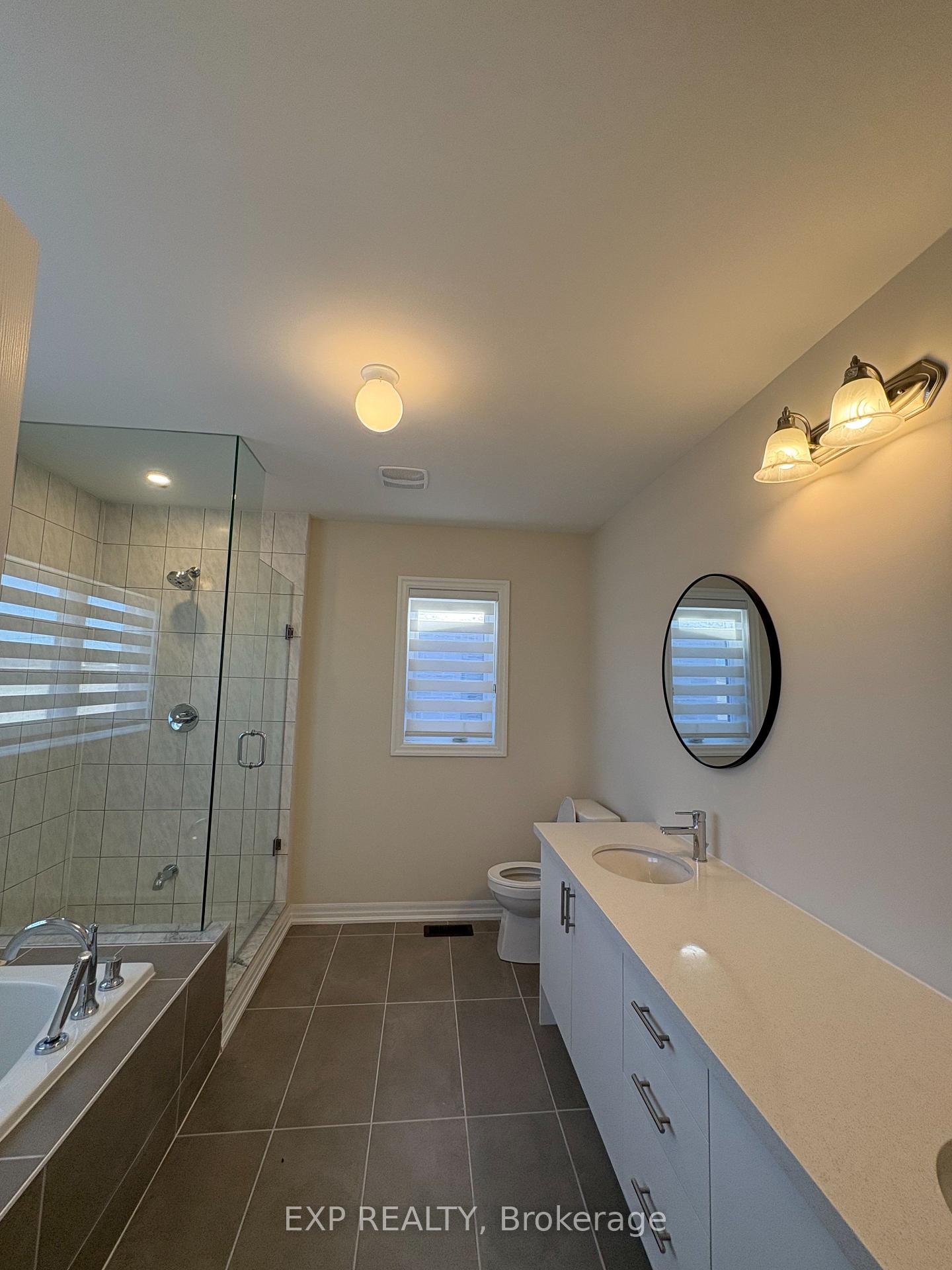 Photo 10 of 135 Danny Wheeler Boulevard, Georgina, Keswick North — HOMEH