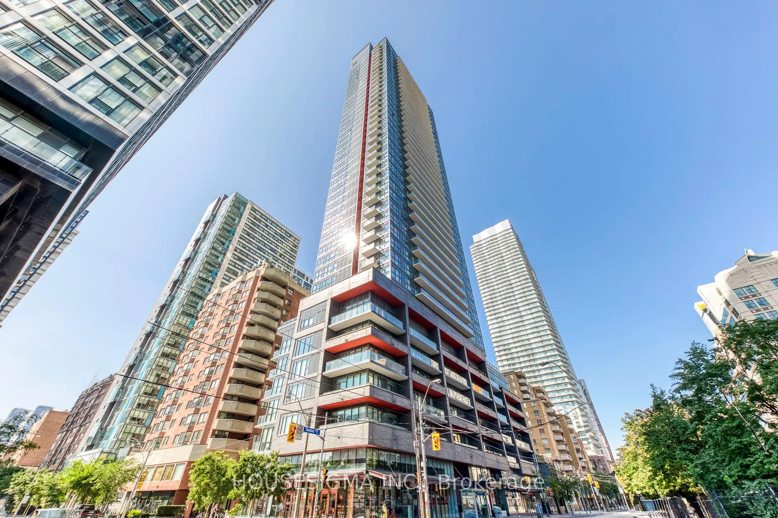 Front of Unit 3706, 159 Dundas Street E