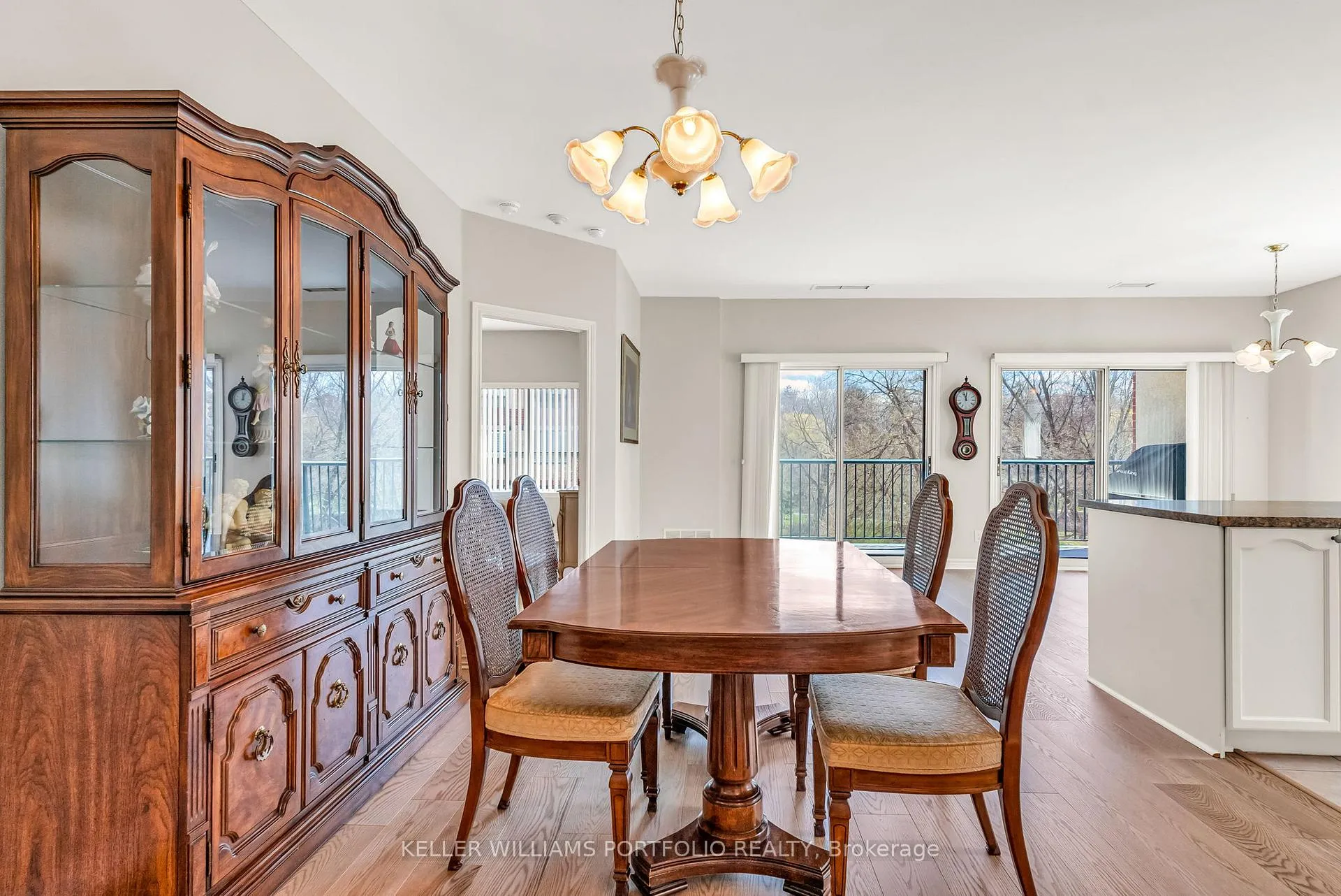 Photo 3 of Unit 222, 33 Wallace Street W, Vaughan, West Woodbridge — HOMEH