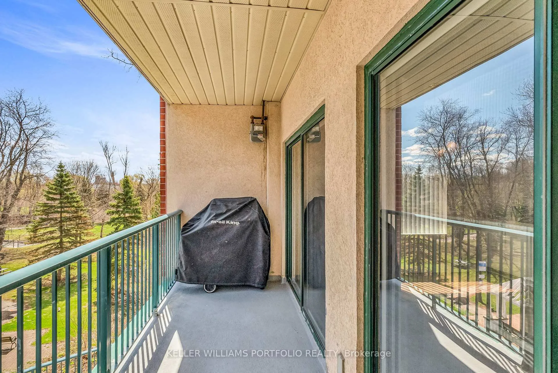 Photo 13 of Unit 222, 33 Wallace Street W, Vaughan, West Woodbridge — HOMEH