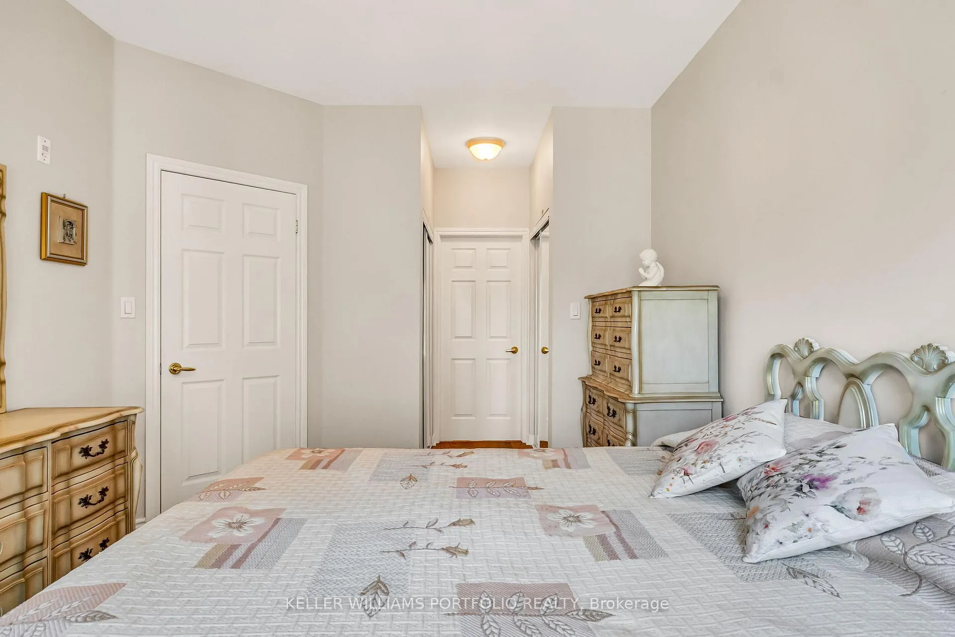 Photo 21 of Unit 222, 33 Wallace Street W, Vaughan, West Woodbridge — HOMEH