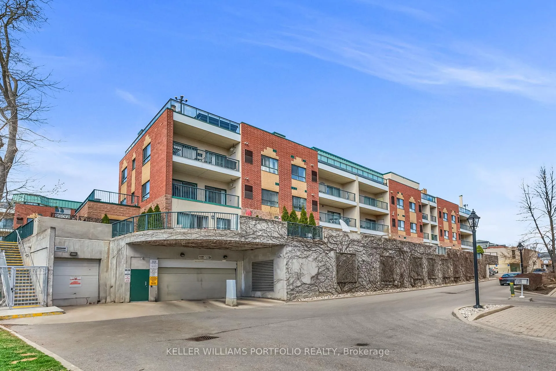 Photo 27 of Unit 222, 33 Wallace Street W, Vaughan, West Woodbridge — HOMEH