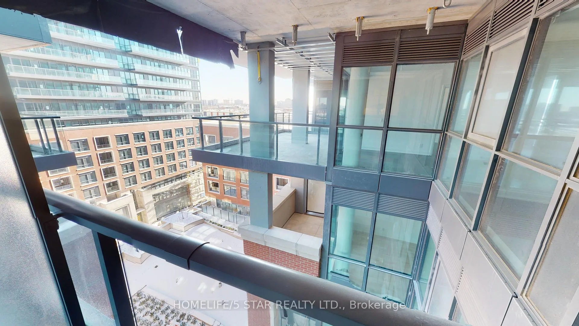 Photo 7 of Unit 813, 33 Frederick Todd Way, Toronto, Thorncliffe Park — HOMEH