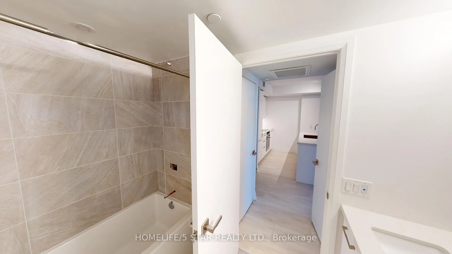 Photo 12 of Unit 813, 33 Frederick Todd Way, Toronto, Thorncliffe Park — HOMEH