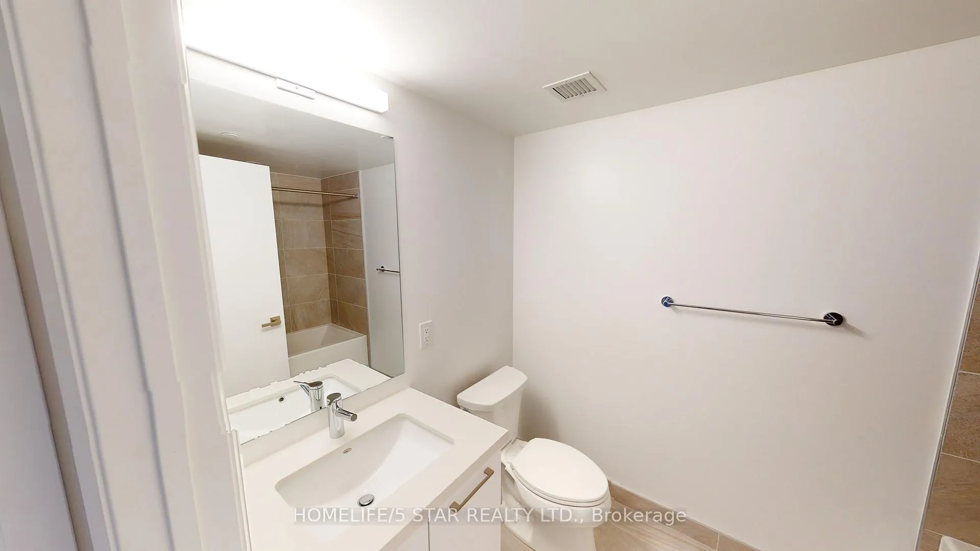 Photo 15 of Unit 813, 33 Frederick Todd Way, Toronto, Thorncliffe Park — HOMEH