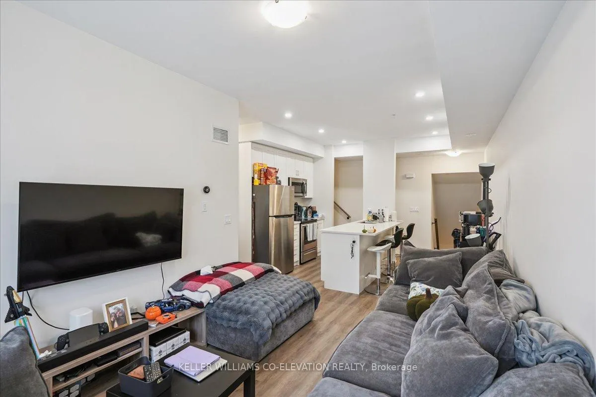Photo 8 of Unit 210, 2635 William Jackson Drive, Pickering, Duffin Heights — HOMEH