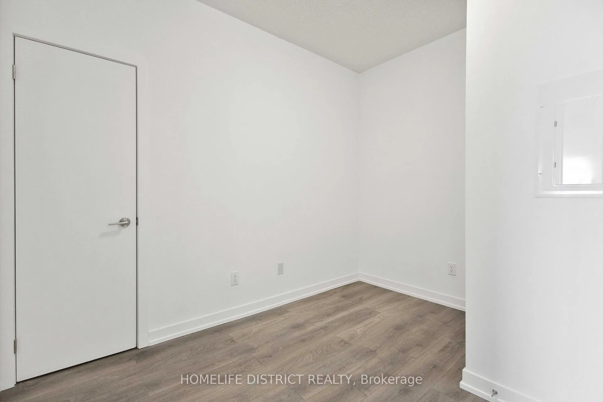 Photo 6 of Unit 2703, 1435 Celebration Drive, Pickering, Bay Ridges — HOMEH