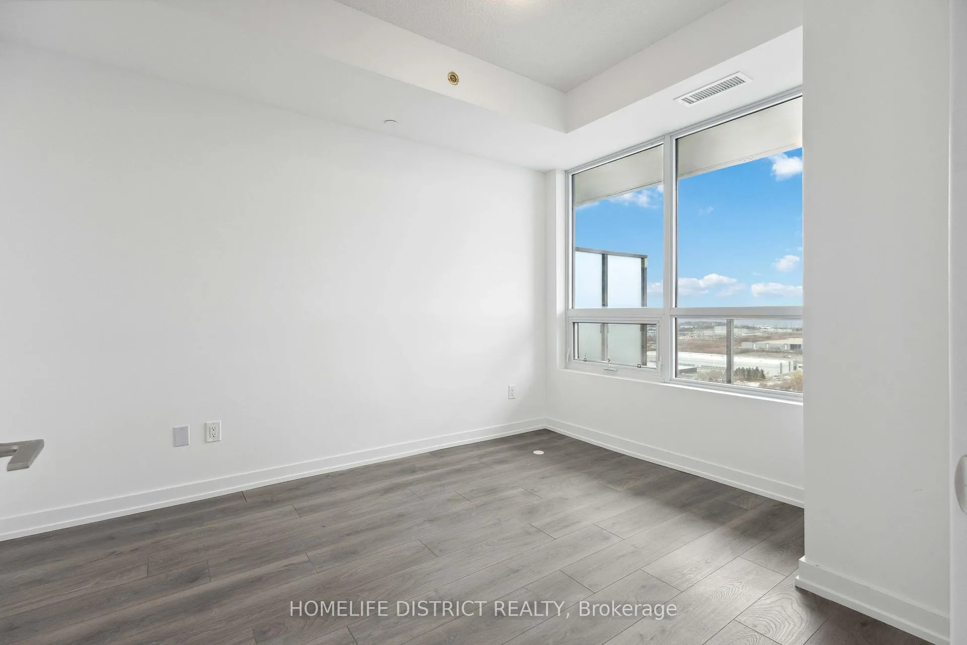 Photo 19 of Unit 2703, 1435 Celebration Drive, Pickering, Bay Ridges — HOMEH