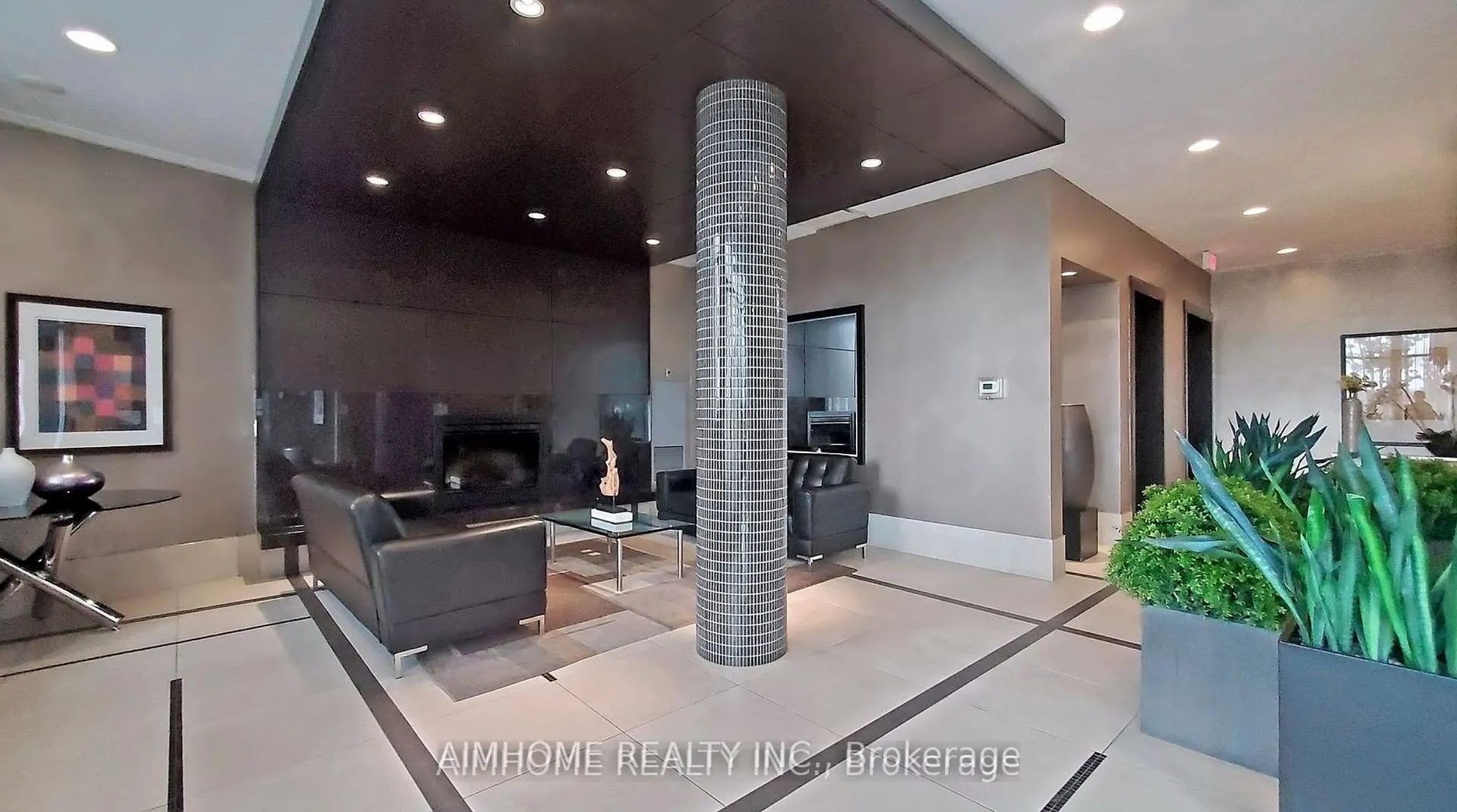 Photo 3 of Unit 411, 111 Upper Duke Crescent, Markham, Unionville — HOMEH