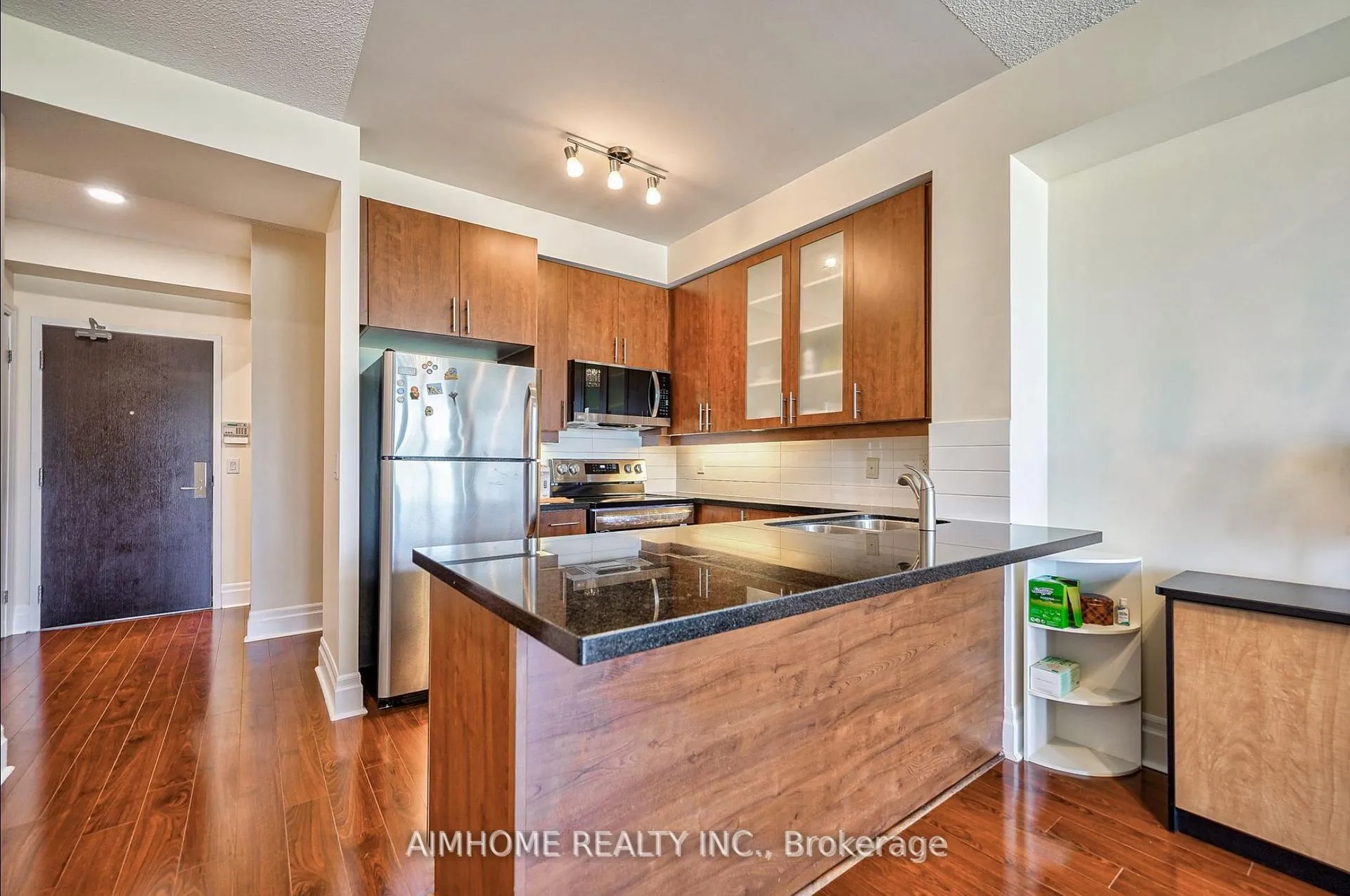 Photo 9 of Unit 411, 111 Upper Duke Crescent, Markham, Unionville — HOMEH