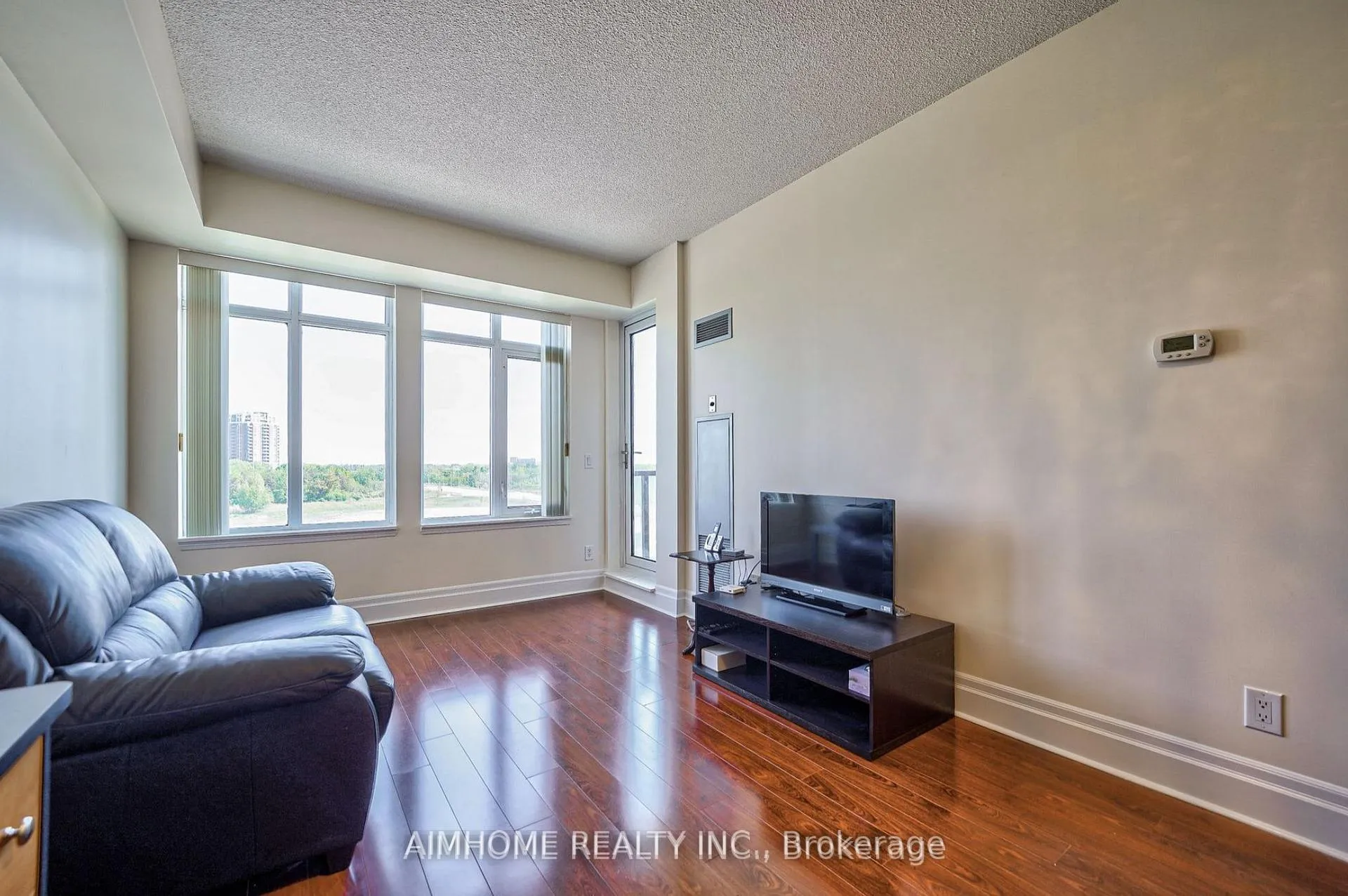 Photo 13 of Unit 411, 111 Upper Duke Crescent, Markham, Unionville — HOMEH