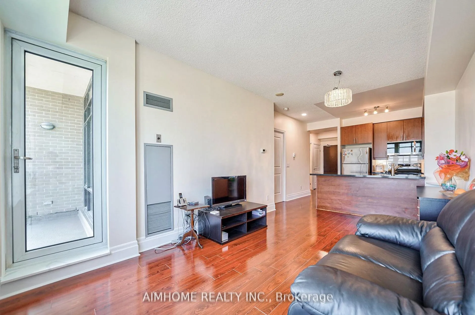 Photo 15 of Unit 411, 111 Upper Duke Crescent, Markham, Unionville — HOMEH