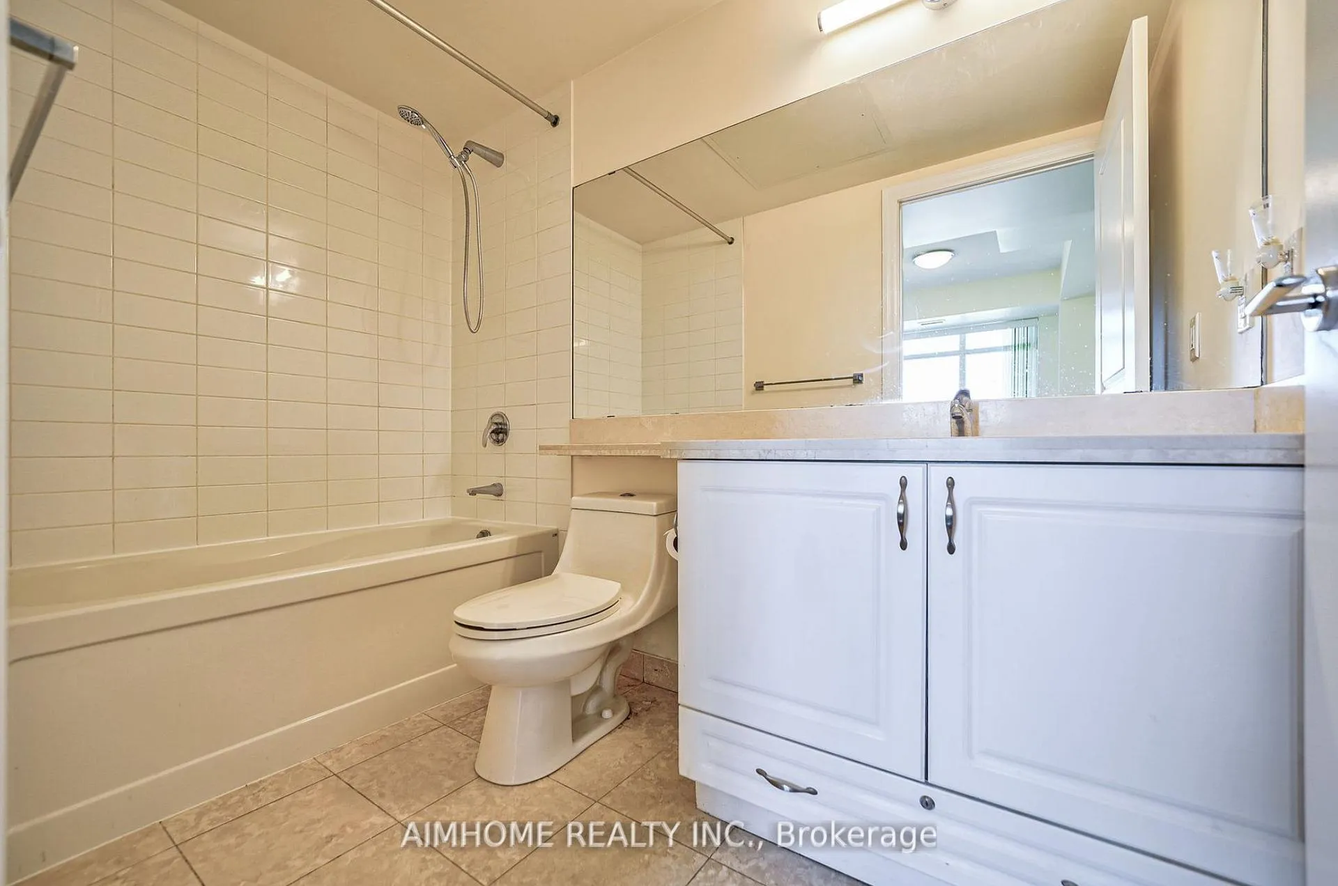 Photo 21 of Unit 411, 111 Upper Duke Crescent, Markham, Unionville — HOMEH