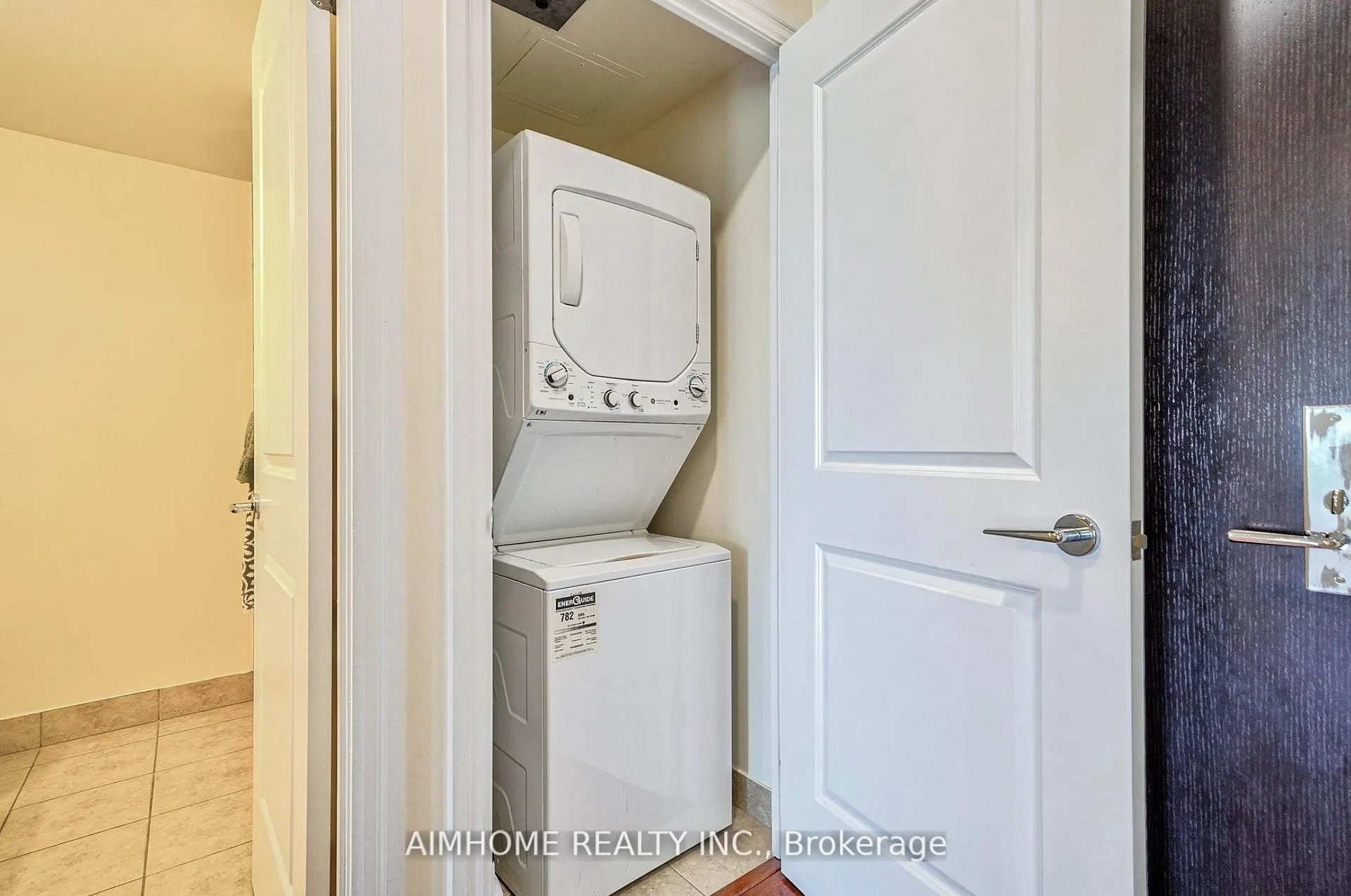 Photo 25 of Unit 411, 111 Upper Duke Crescent, Markham, Unionville — HOMEH
