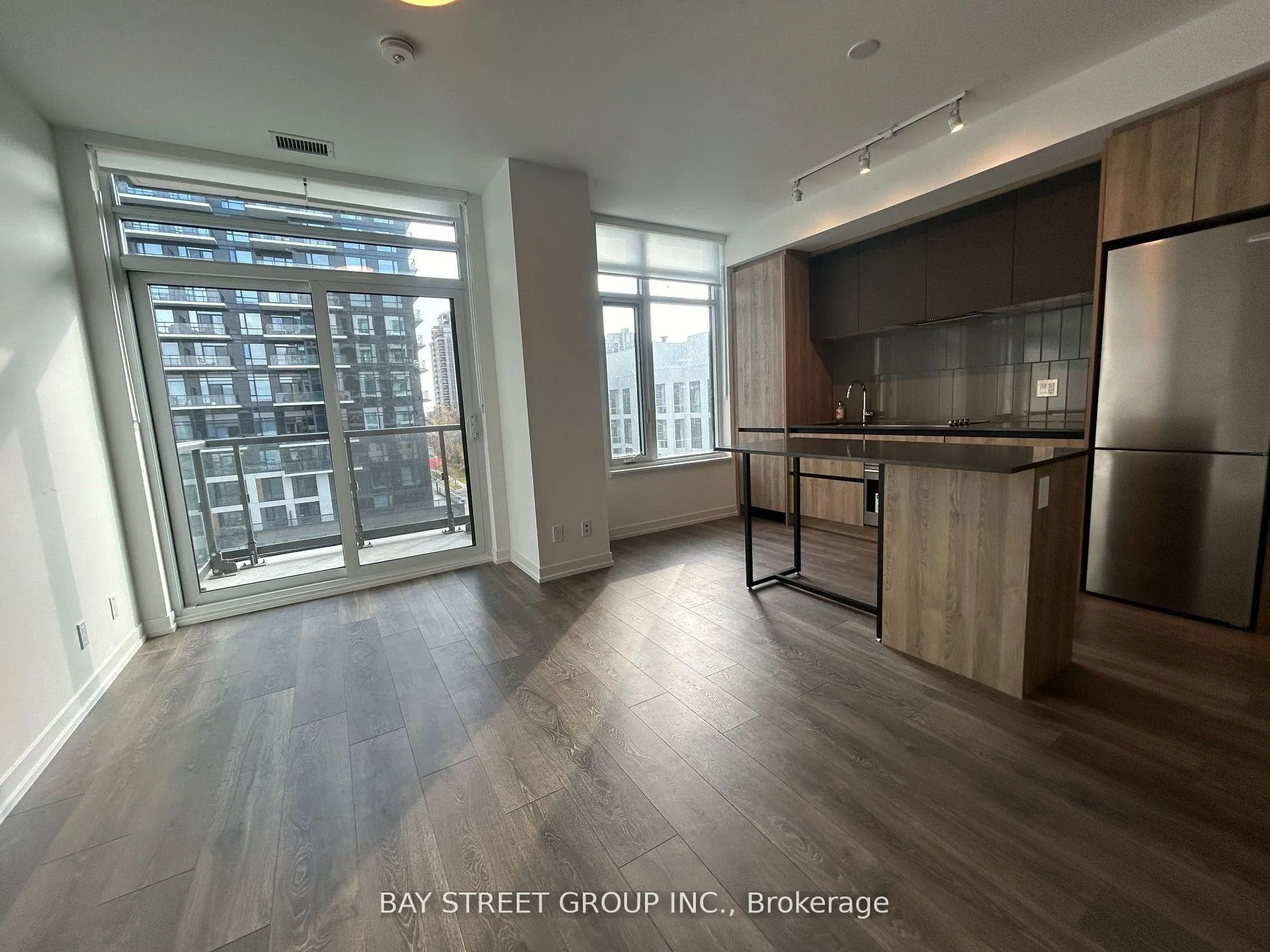 Photo 2 of Unit 606, 8 Beverley Glen Boulevard, Vaughan, Beverley Glen — HOMEH