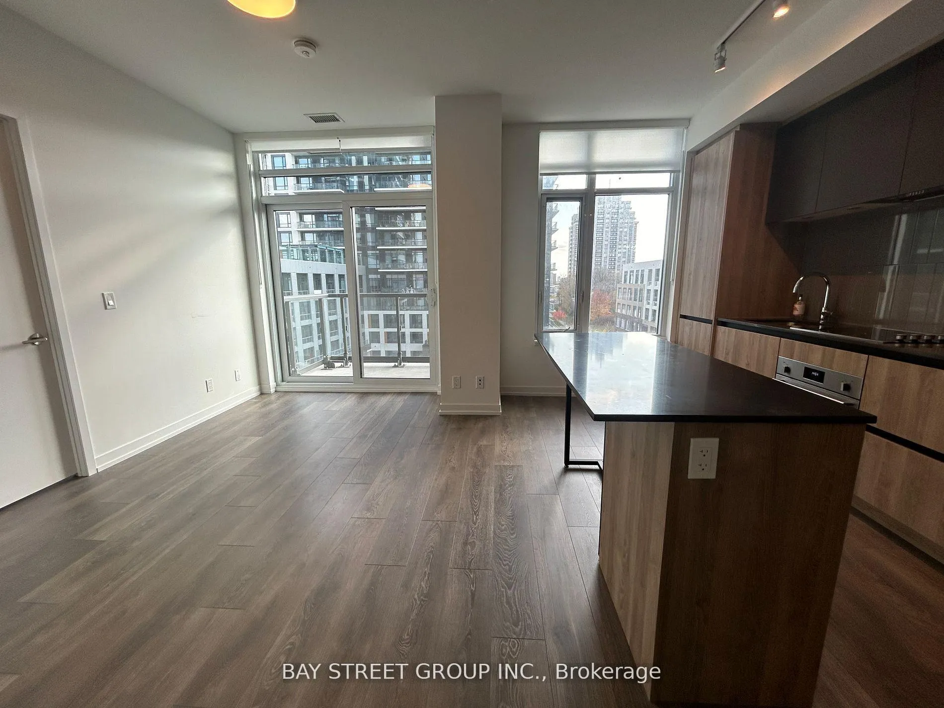 Photo 3 of Unit 606, 8 Beverley Glen Boulevard, Vaughan, Beverley Glen — HOMEH