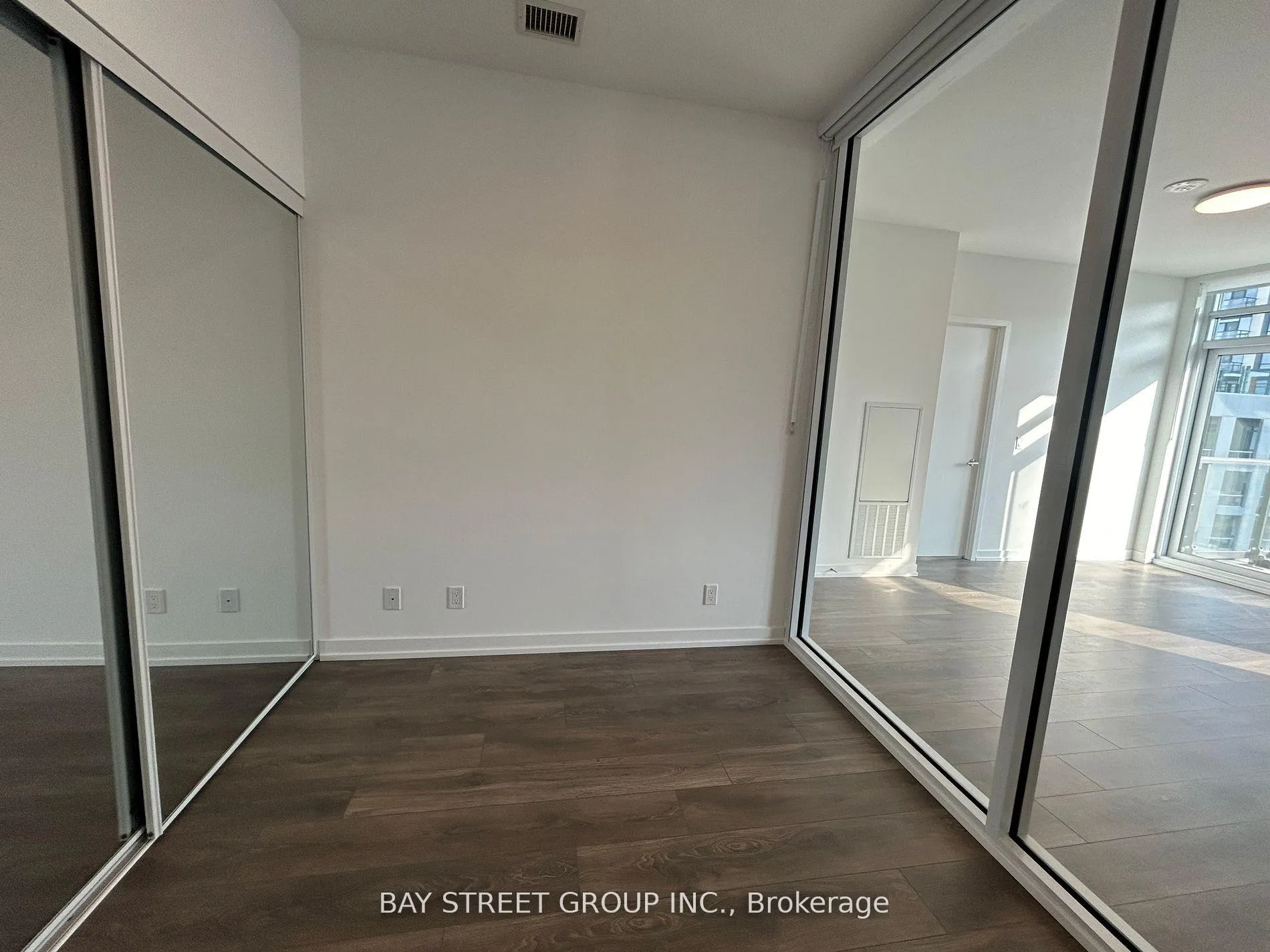 Photo 9 of Unit 606, 8 Beverley Glen Boulevard, Vaughan, Beverley Glen — HOMEH