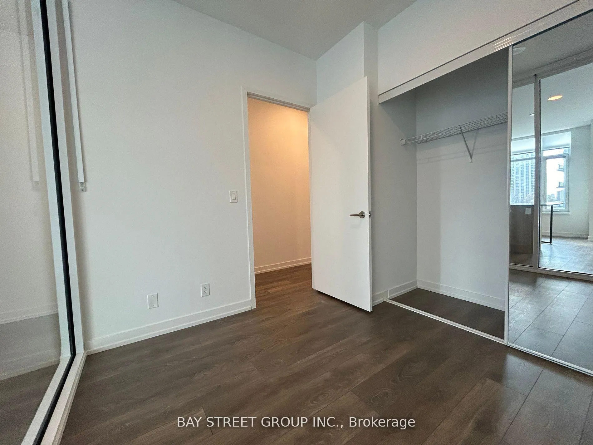Photo 11 of Unit 606, 8 Beverley Glen Boulevard, Vaughan, Beverley Glen — HOMEH