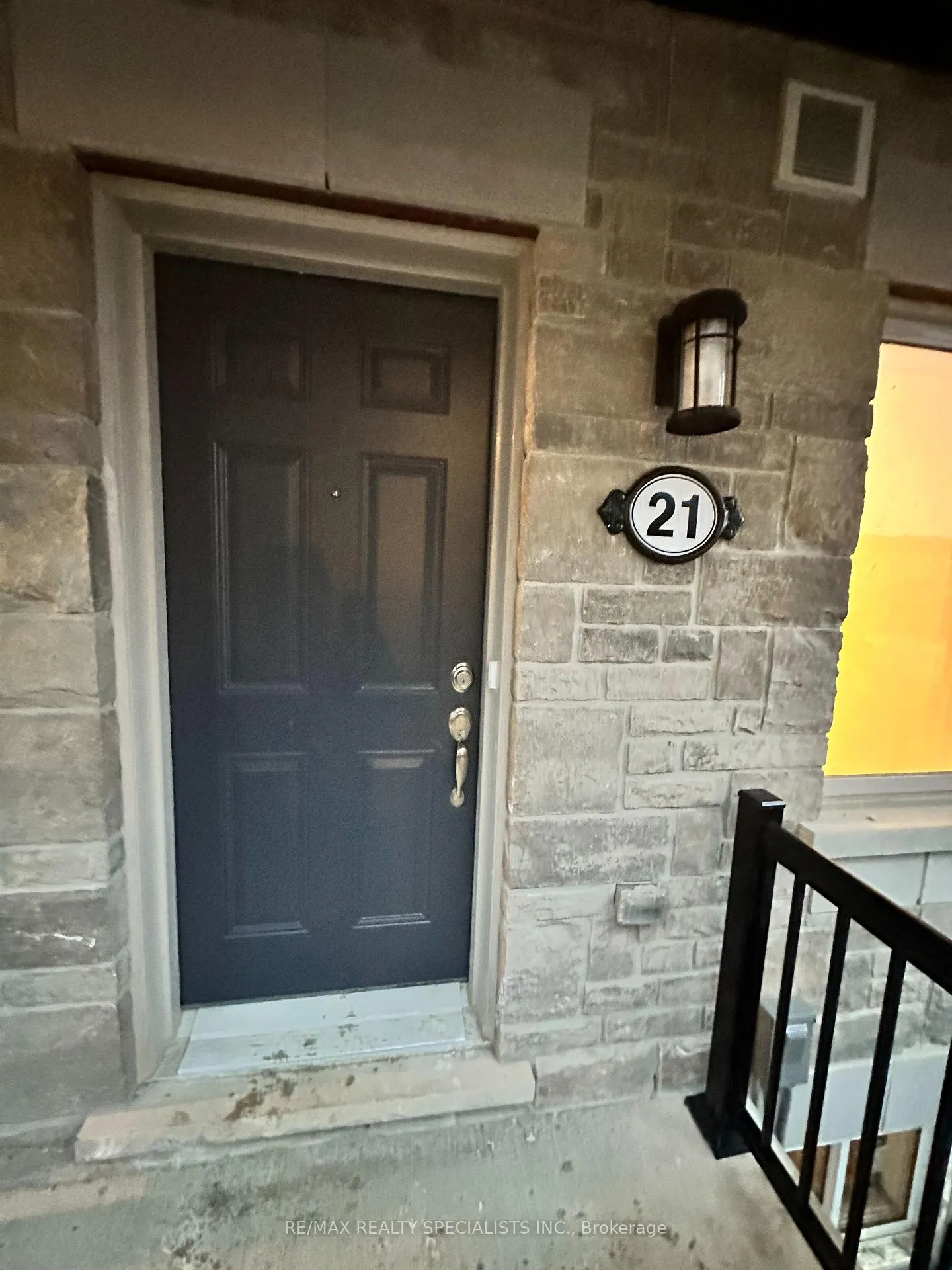Photo 3 of 21 Ormand Terrace, Caledon, Rural Caledon — HOMEH