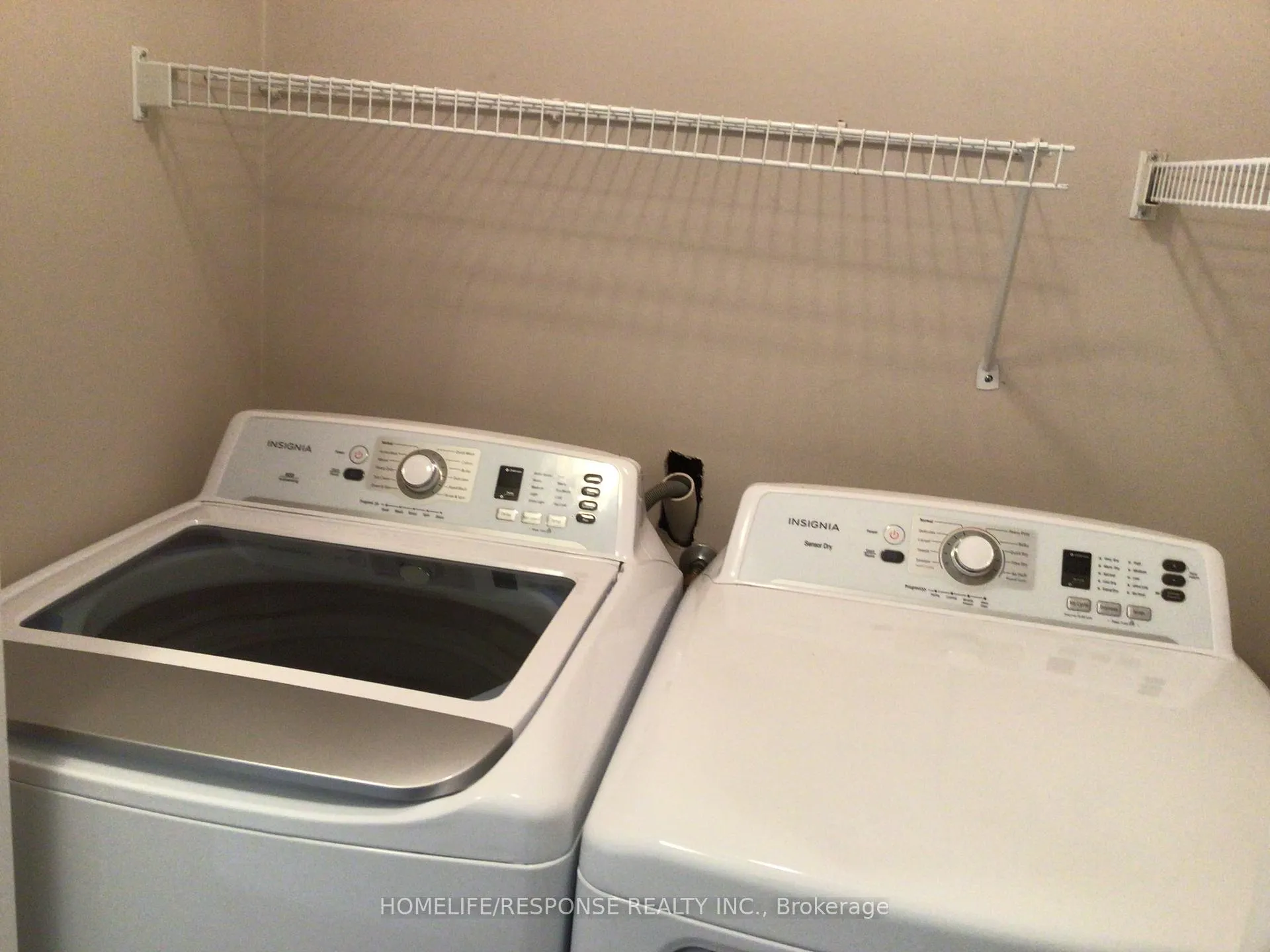 Photo 10 of Unit 6, 358 Little Avenue, Barrie, Painswick North — HOMEH