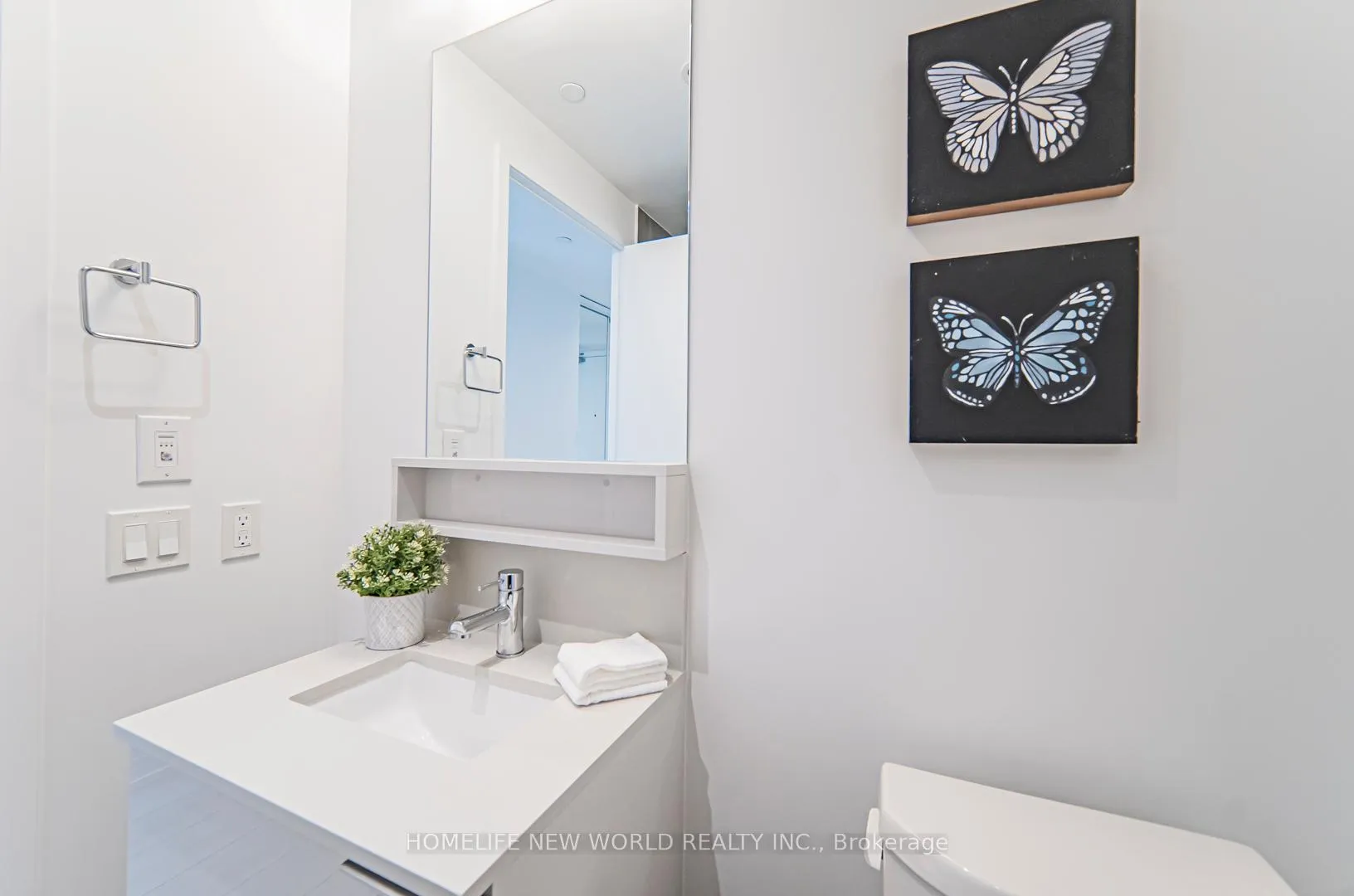 Photo 13 of Unit 4007, 5 Buttermill Avenue, Vaughan, Vaughan Corporate Centre — HOMEH