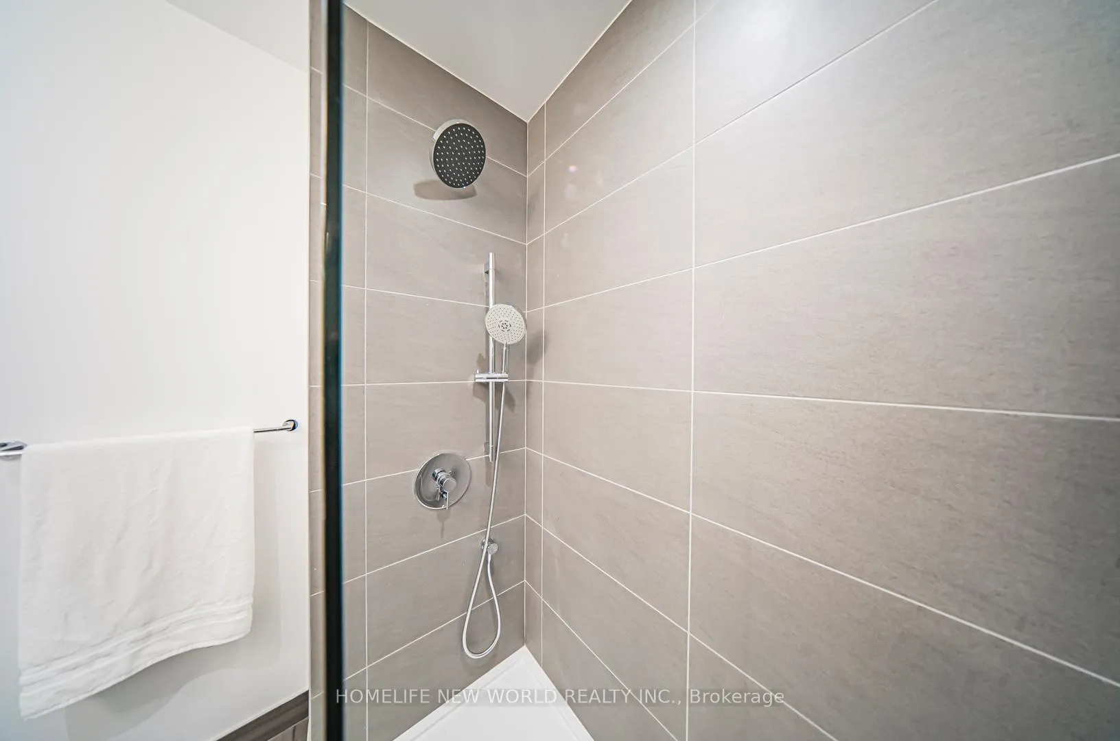 Photo 14 of Unit 4007, 5 Buttermill Avenue, Vaughan, Vaughan Corporate Centre — HOMEH