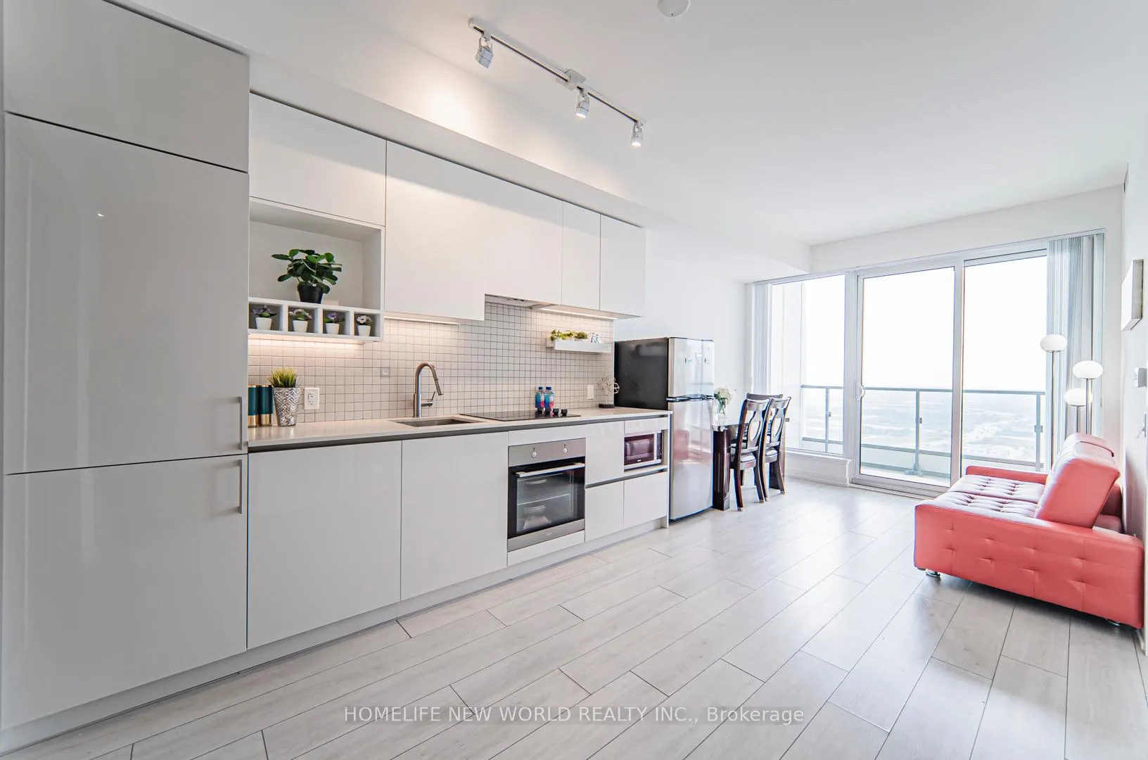 Photo 15 of Unit 4007, 5 Buttermill Avenue, Vaughan, Vaughan Corporate Centre — HOMEH
