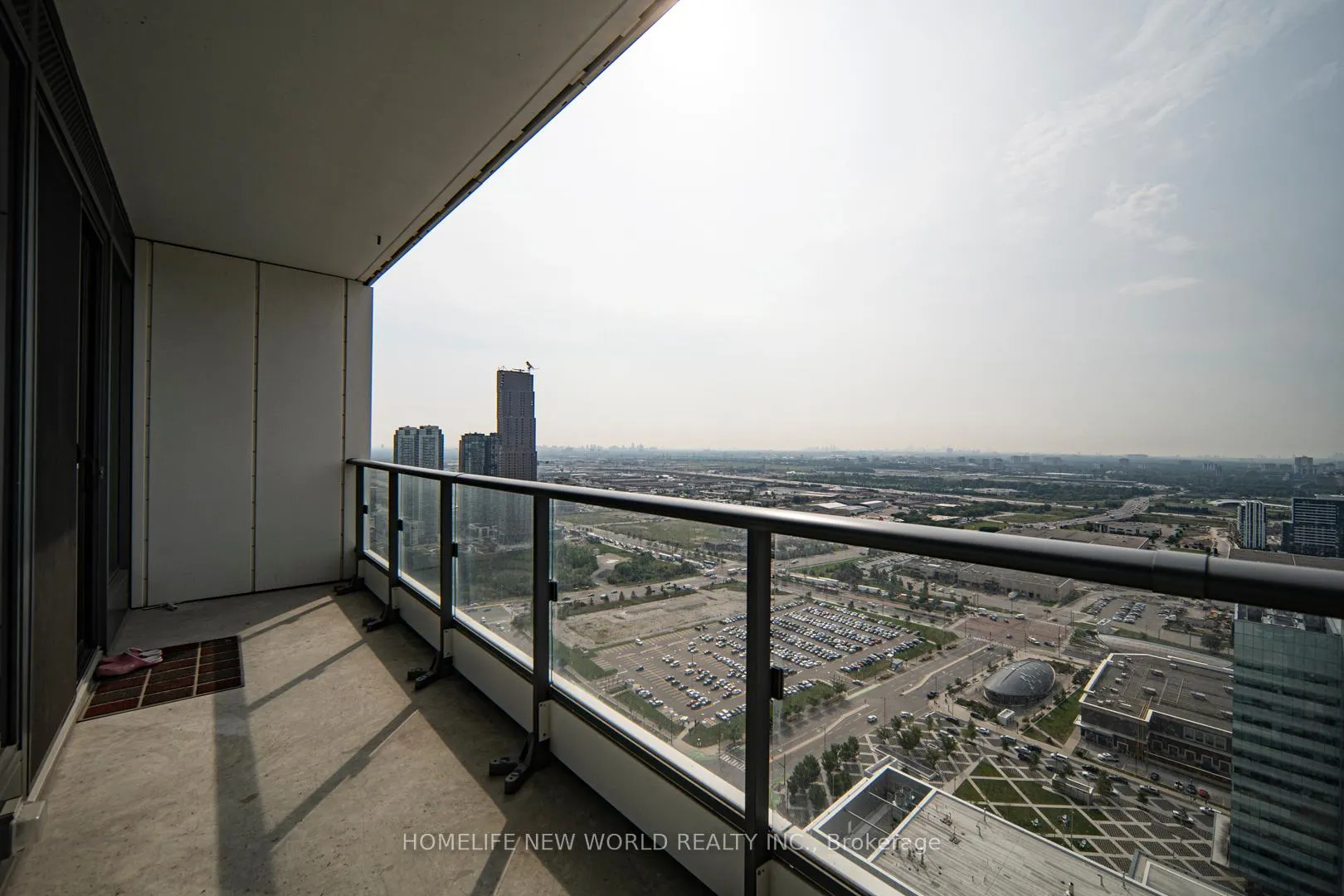 Photo 36 of Unit 4007, 5 Buttermill Avenue, Vaughan, Vaughan Corporate Centre — HOMEH