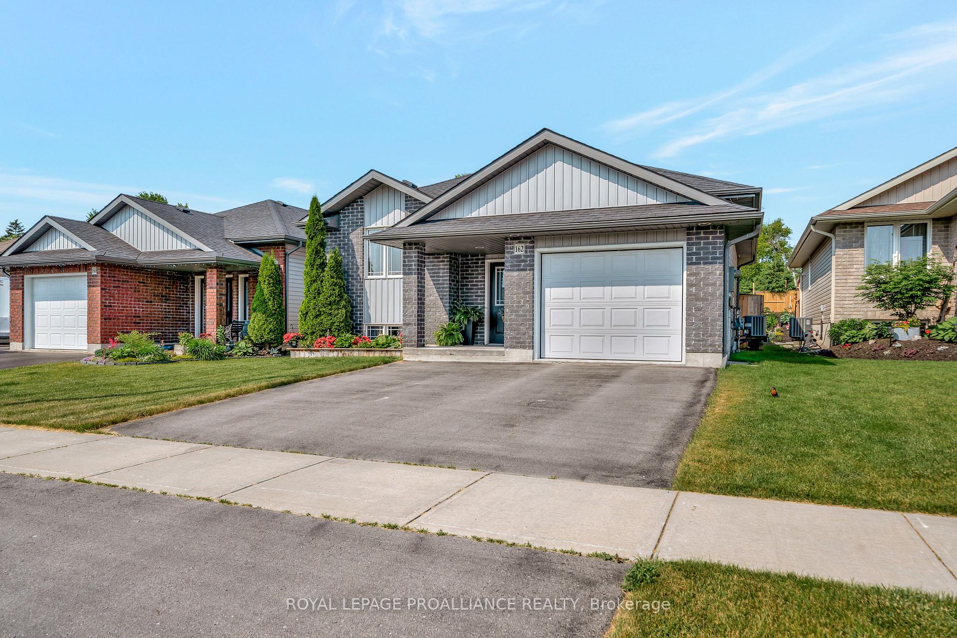 Photo 3 of 162 Greenhill Lane, Belleville, Belleville Ward — HOMEH