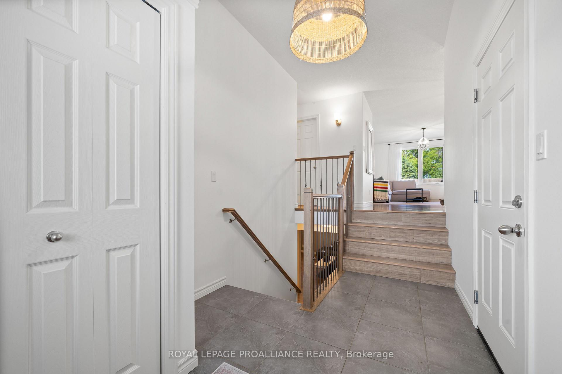 Photo 7 of 162 Greenhill Lane, Belleville, Belleville Ward — HOMEH