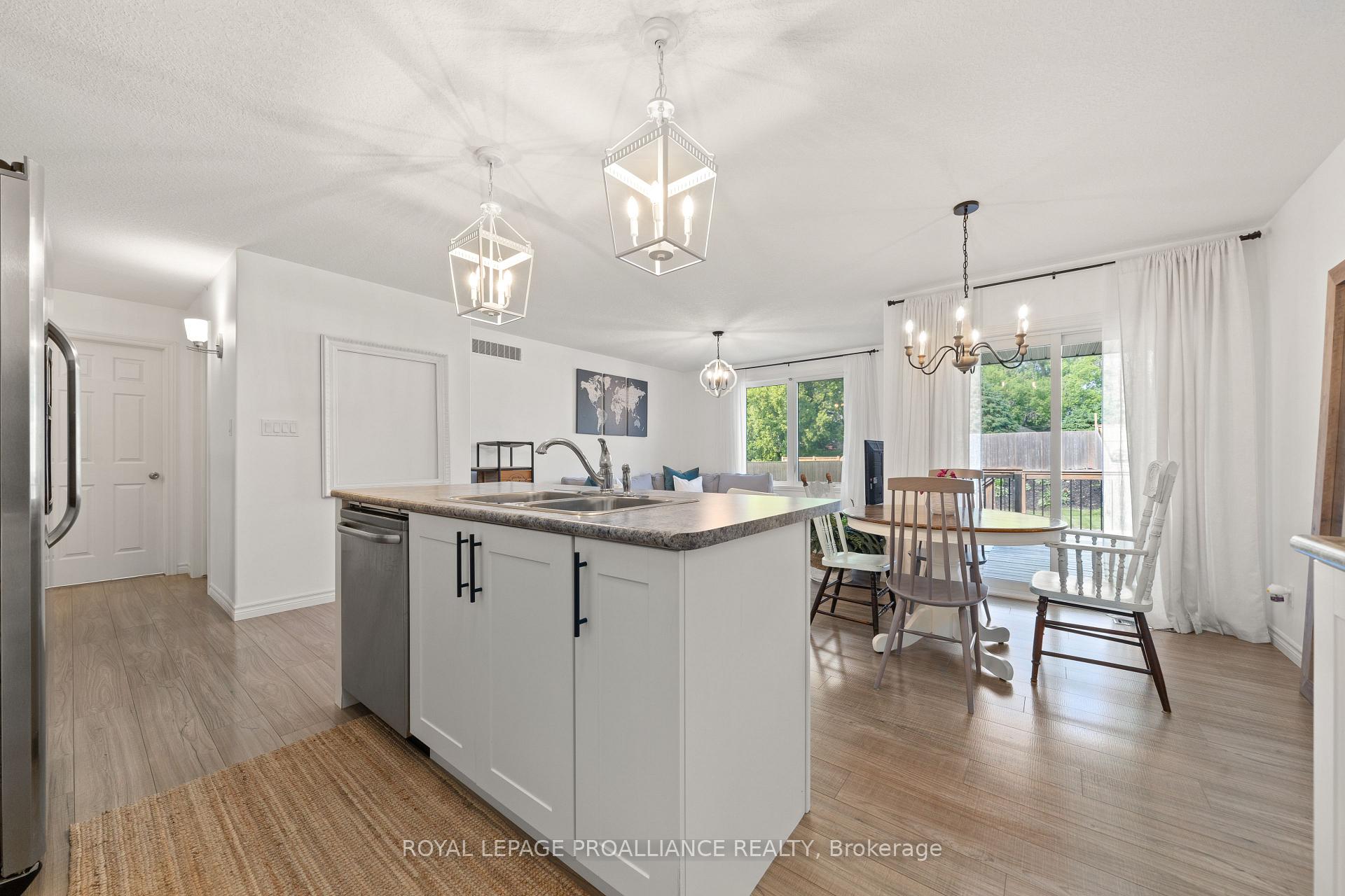 Photo 12 of 162 Greenhill Lane, Belleville, Belleville Ward — HOMEH